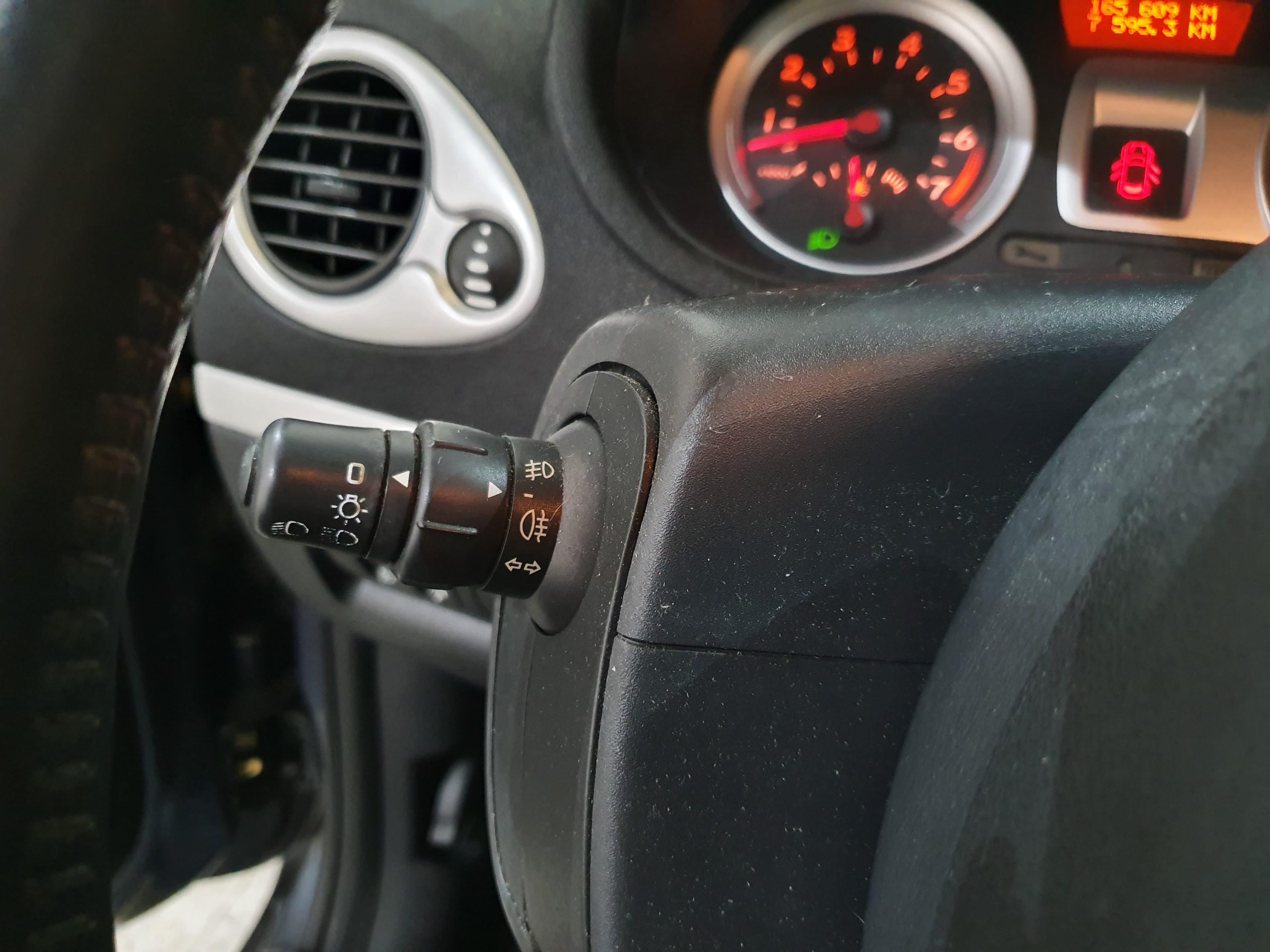 Renault Clio · Ano 2006 — imagen 42