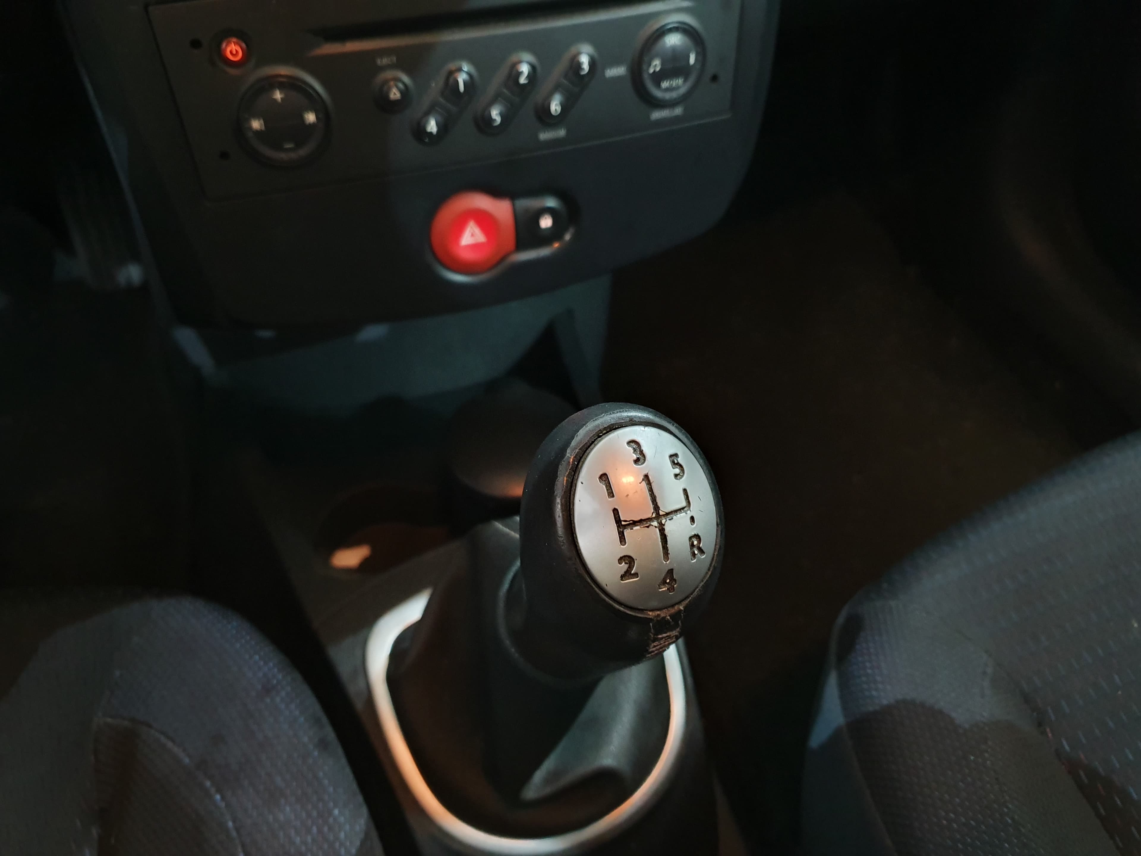 Renault Clio · Ano 2006 — imagen 36