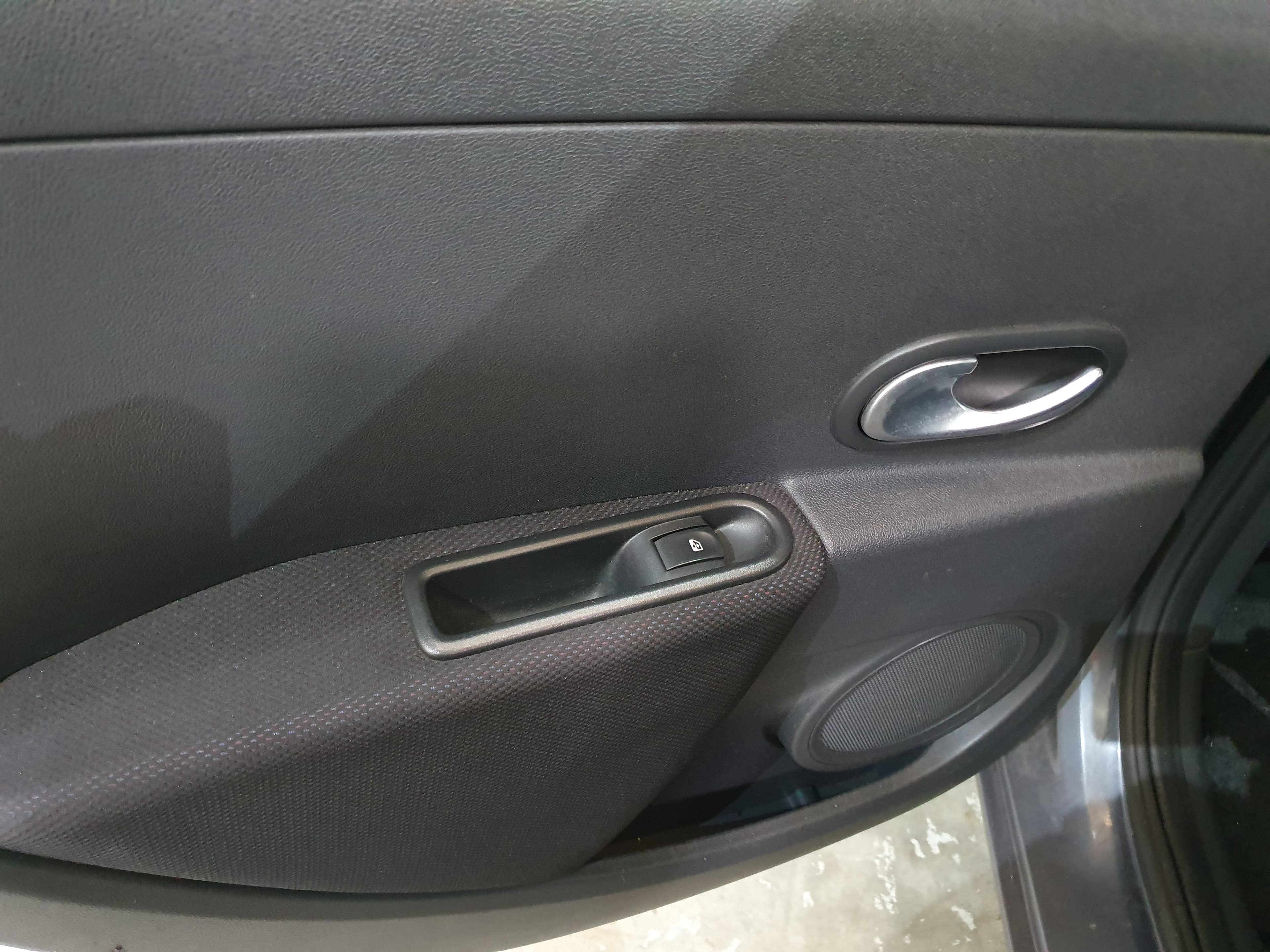 Renault Clio · Ano 2006 — imagen 32