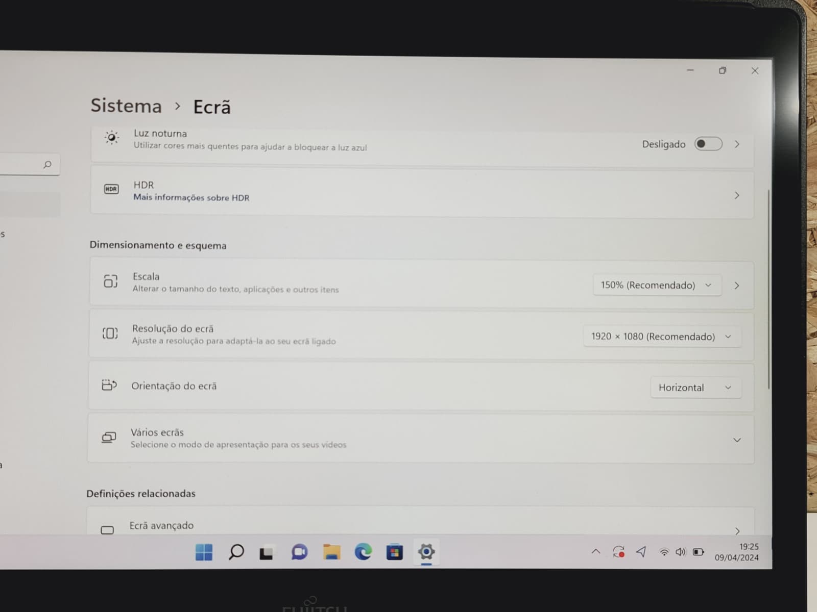 Portátil Fujitsu LifeBook U747 — imagem 16