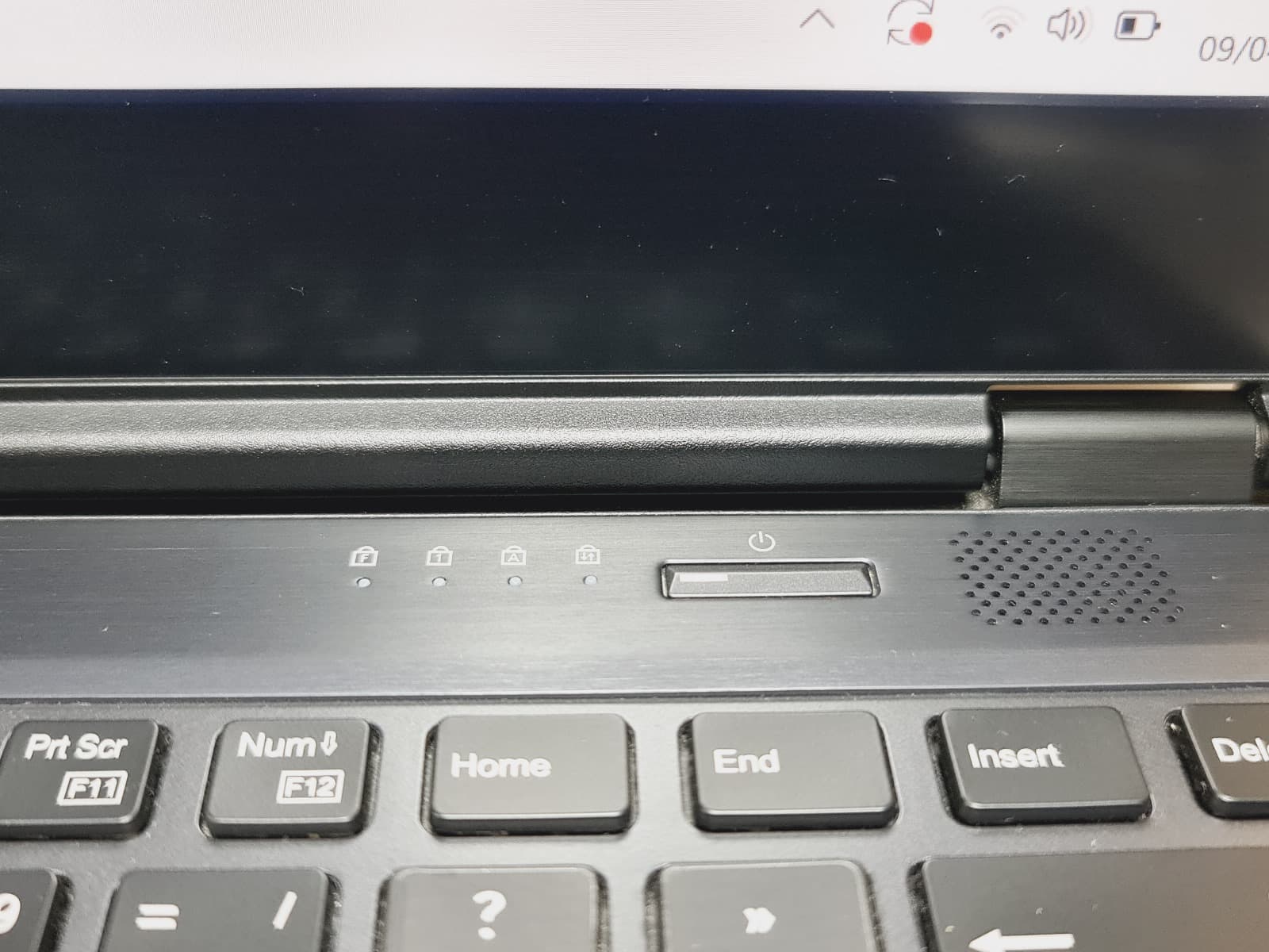 Portátil Fujitsu LifeBook U747 — imagem 7