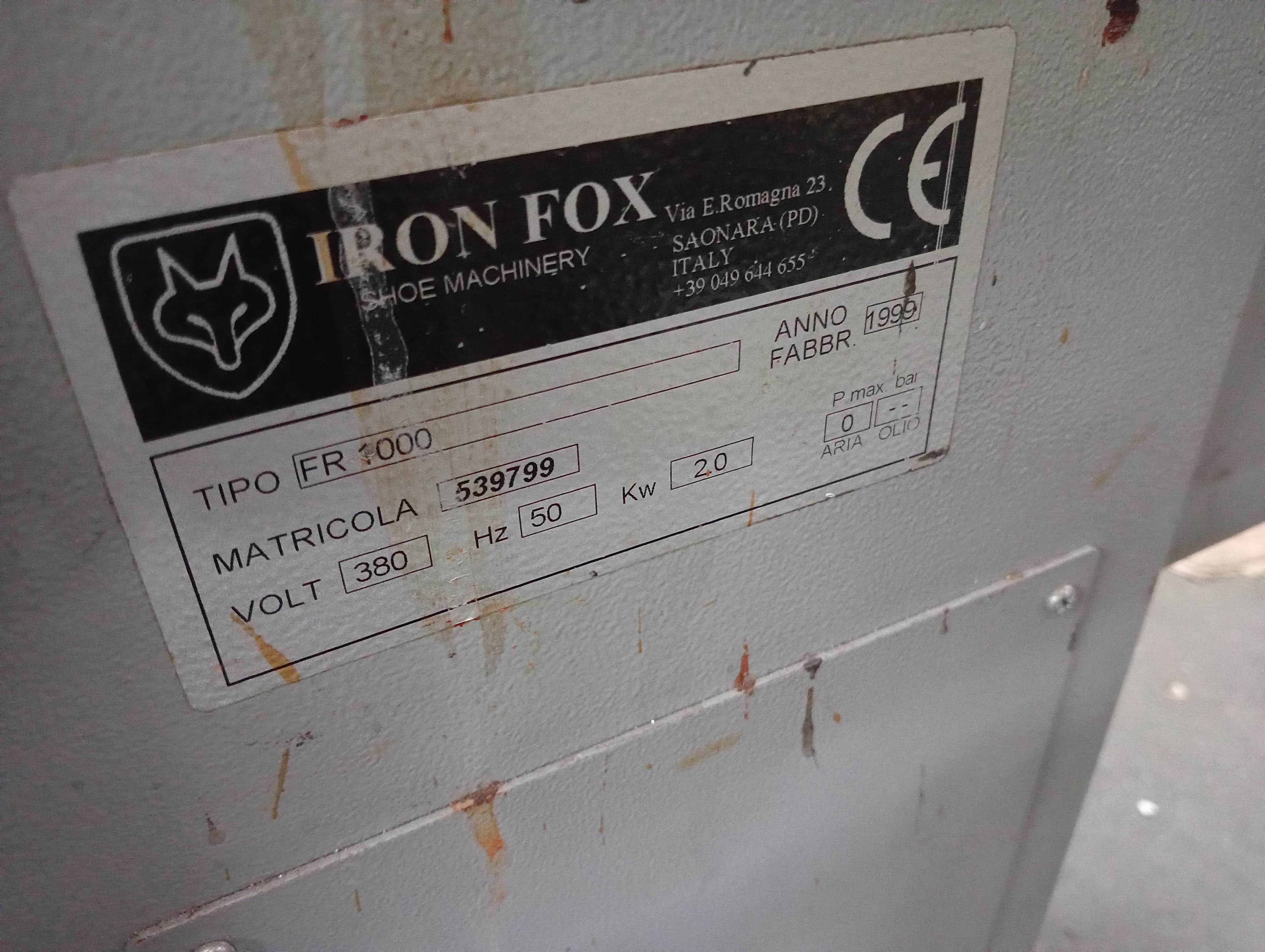 Forno a Frio · Máquina de coser solas — imagem 5