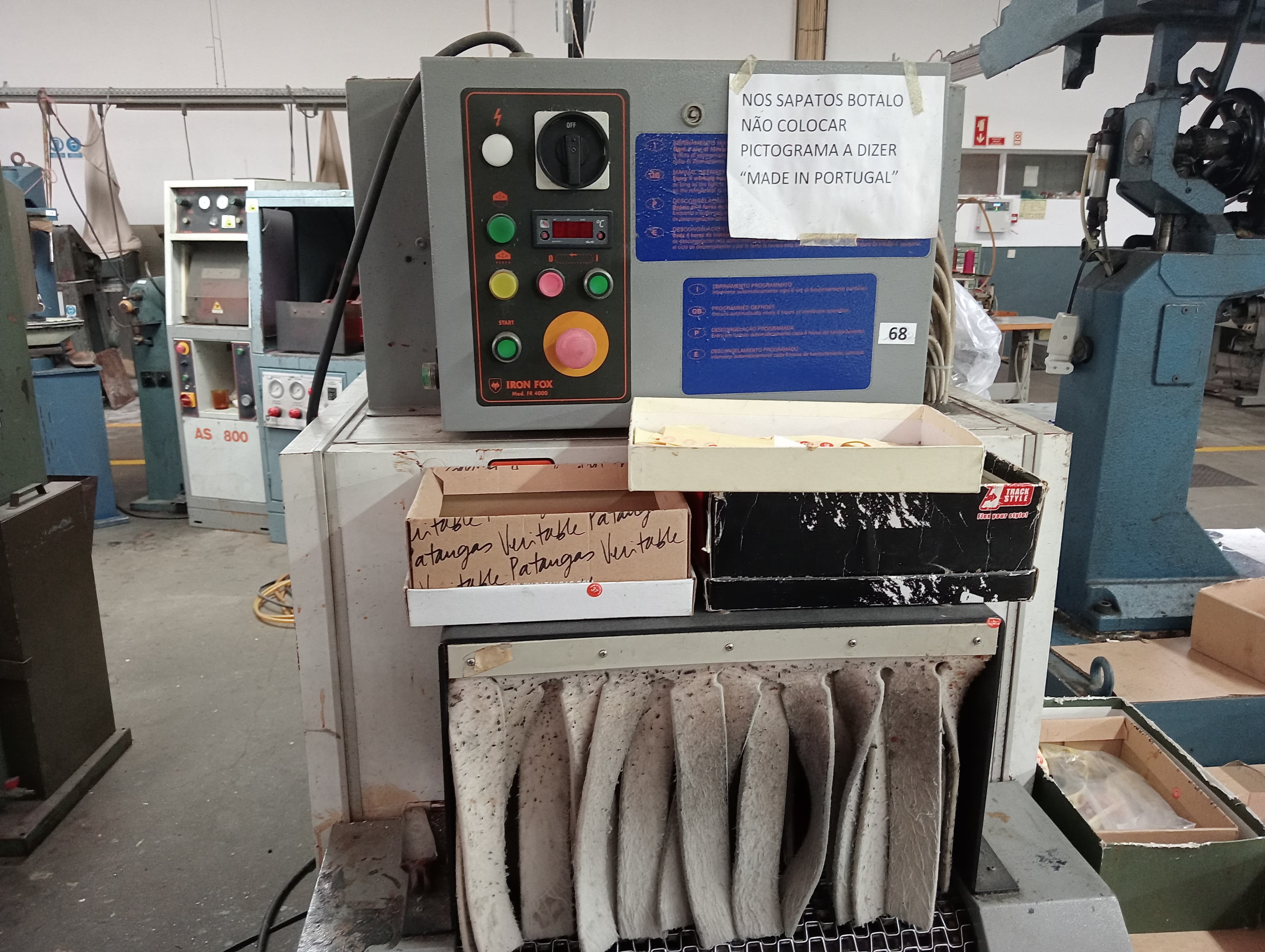 Forno a Frio · Máquina de coser solas — imagem 2