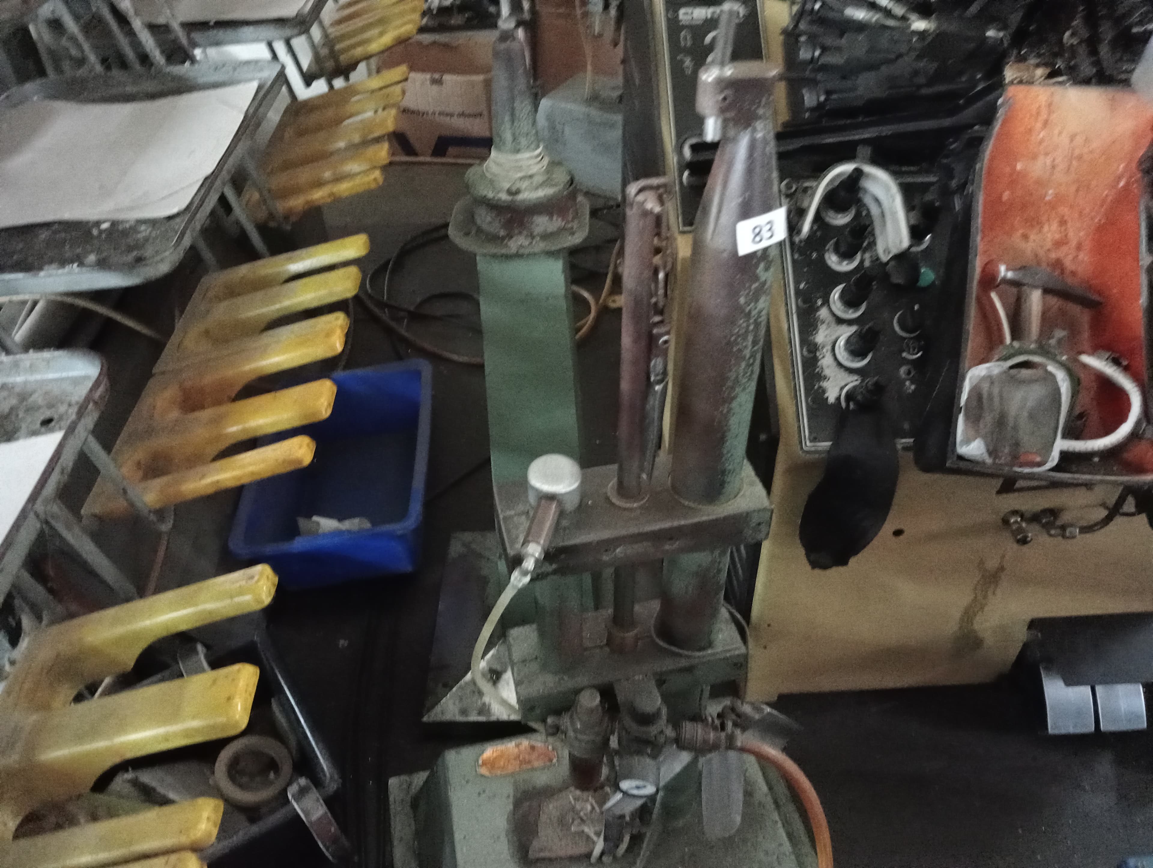 Máquinas para Tirar Formas · Máquina de Montar Bicos · Máquina de Aquecer Cortes · Reativador — imagen 9