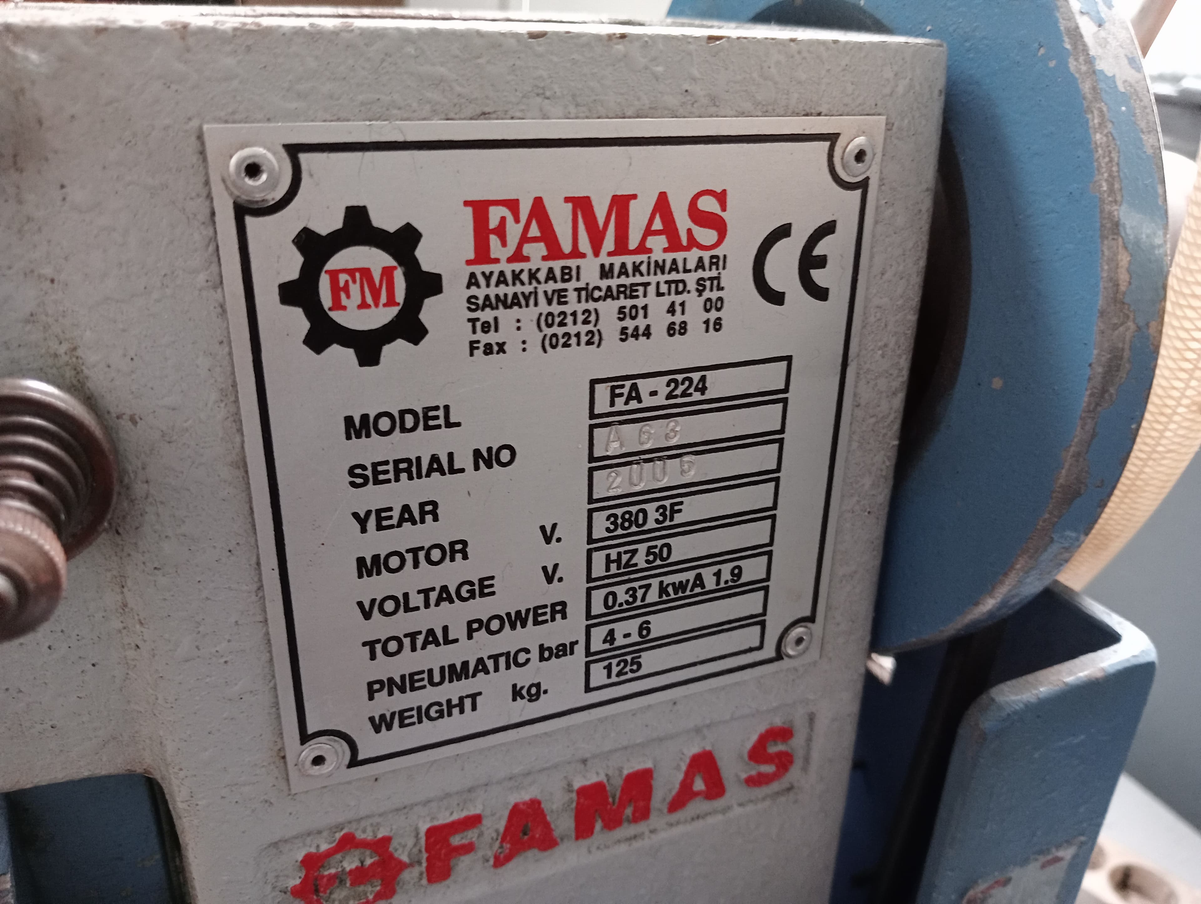 Material Informático · Equipamento de Escritório · Amostras de Calçado · Maquinaria — imagem 40