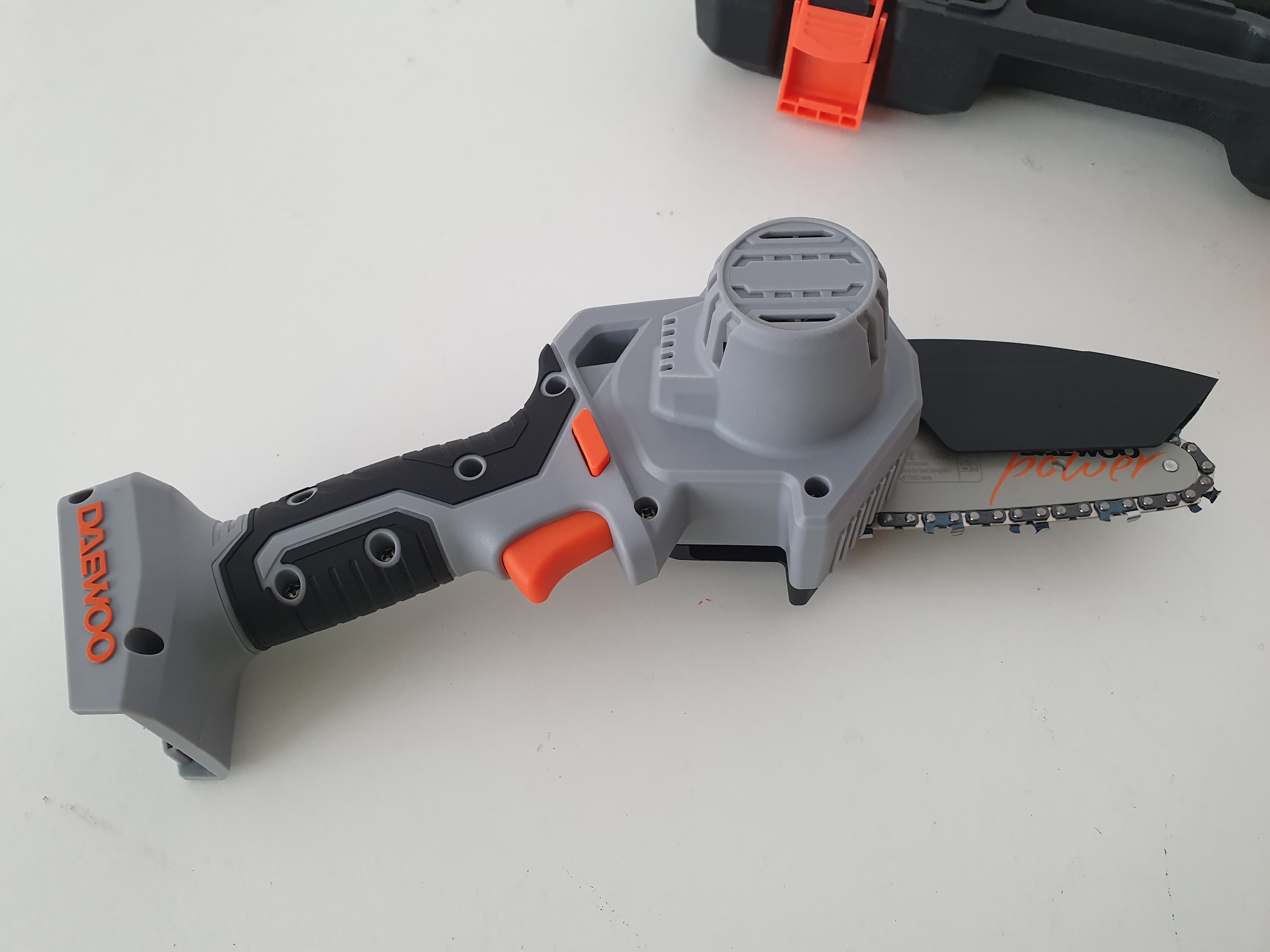 MINI SERRA BATERIA DAEWOO — imagem 3