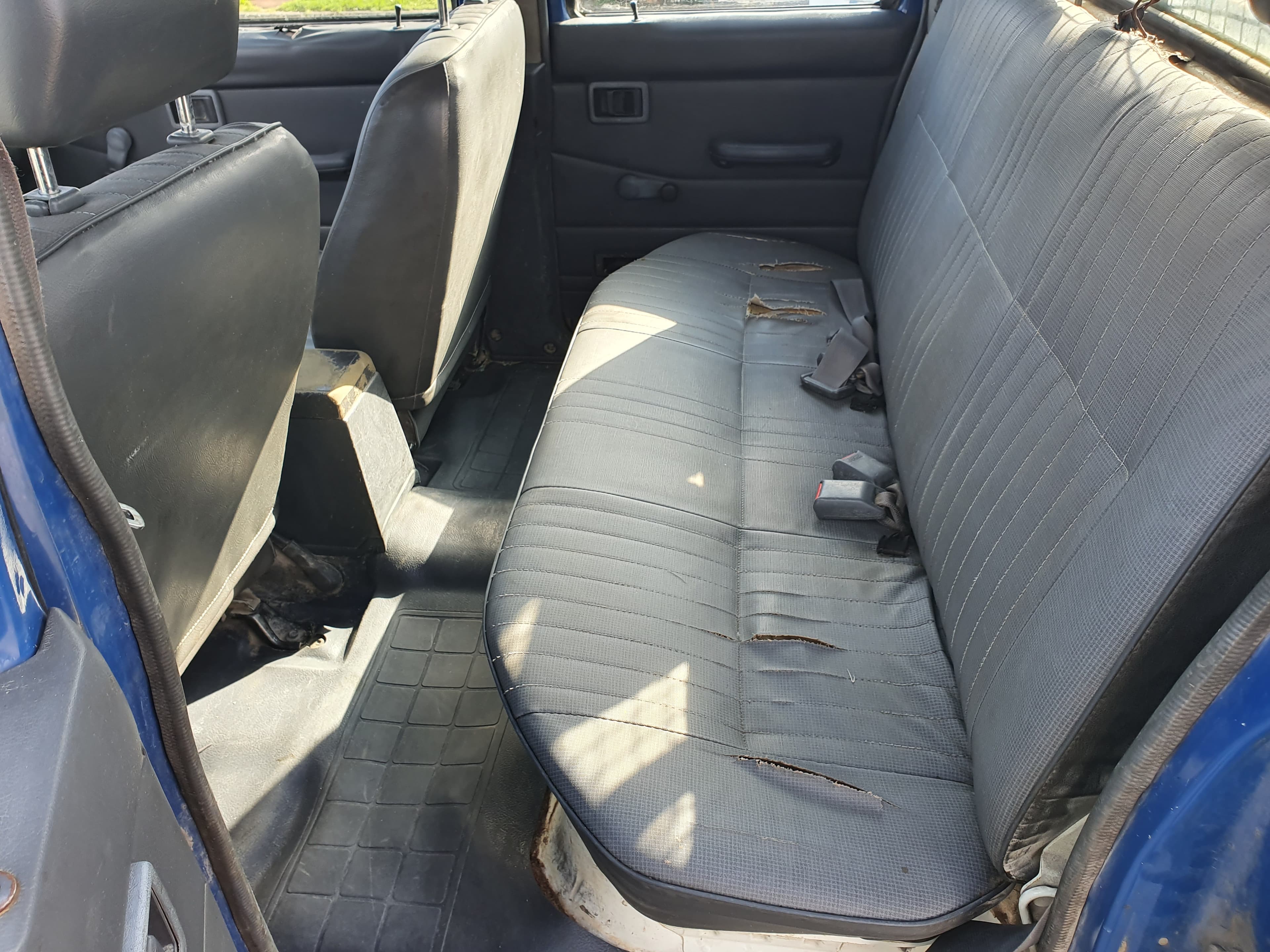 Nissan Pick Up · Ano 1998 — imagen 32