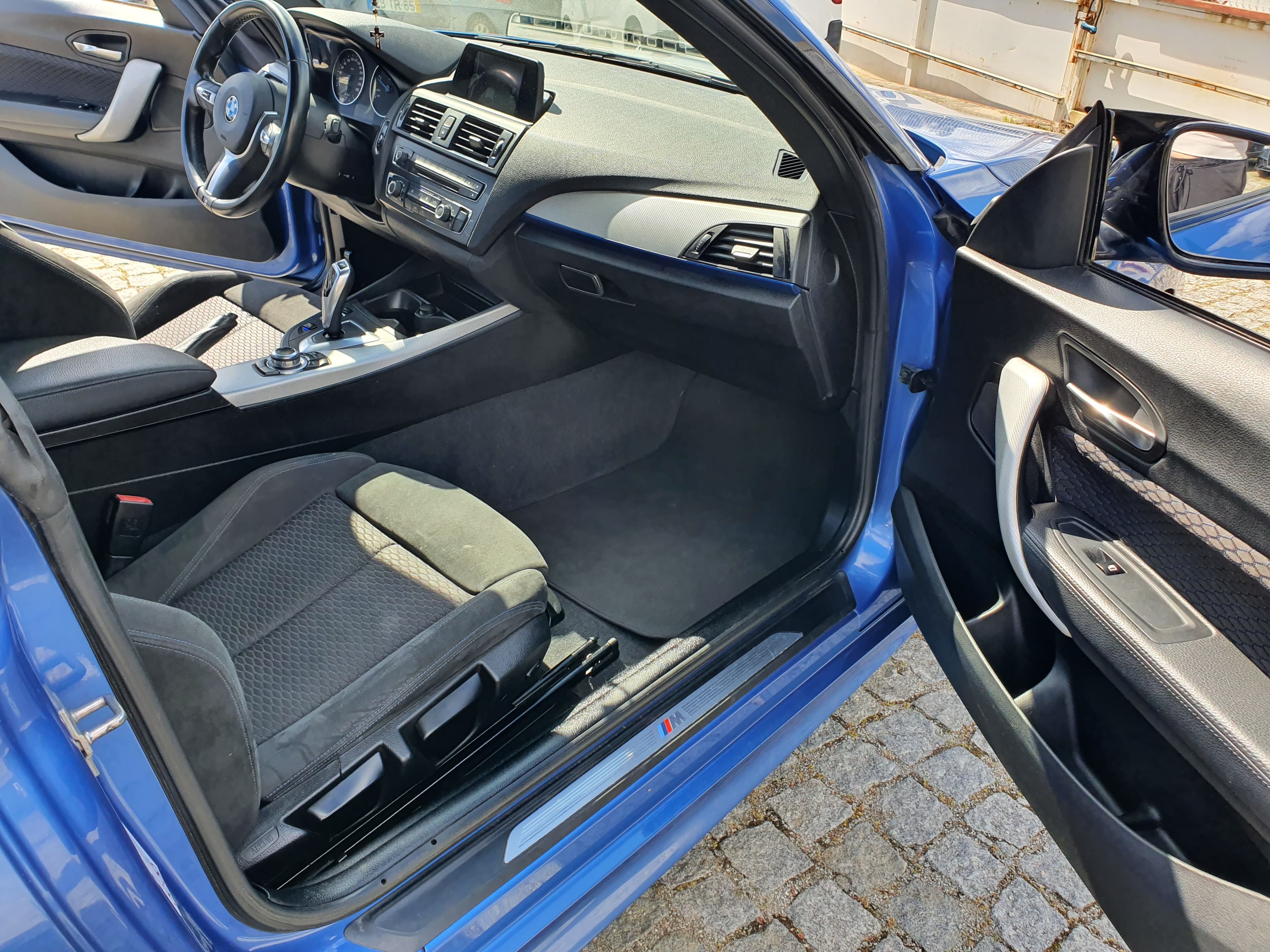 BMW 218D · Ano 2014 — image 23