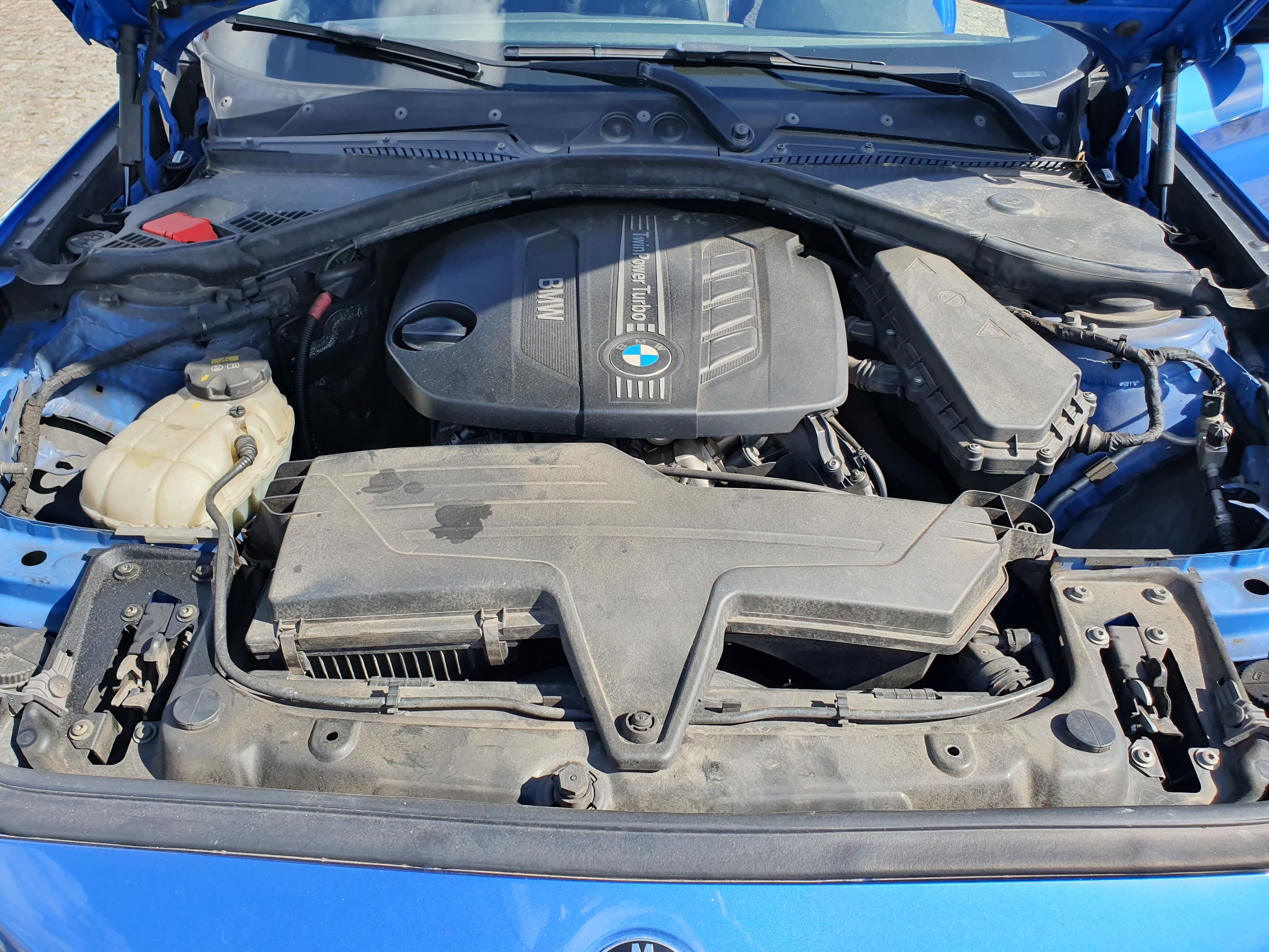 BMW 218D · Ano 2014 — image 9