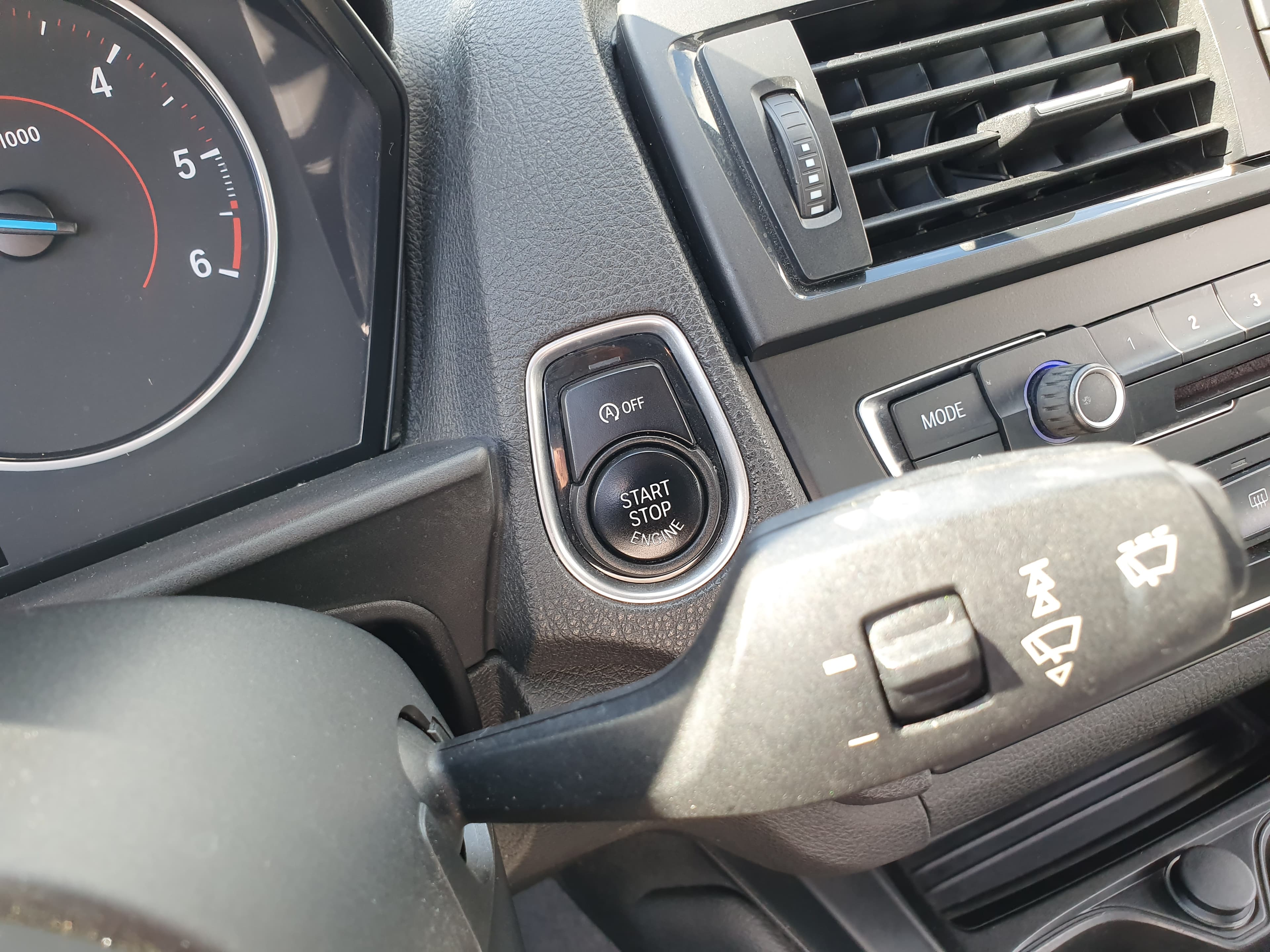 BMW 218D · Ano 2014 — image 37