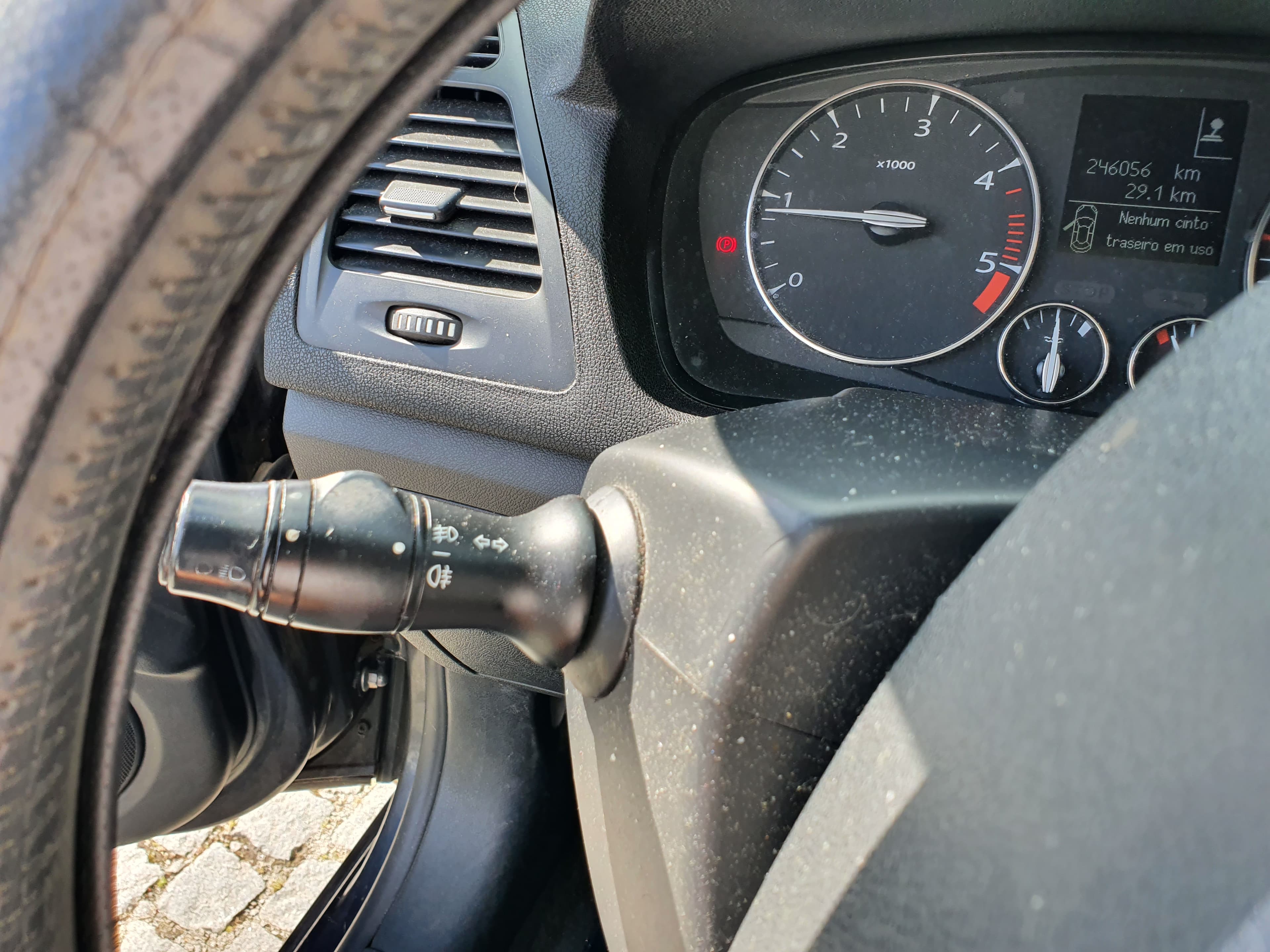 Renault Laguna · Ano 2008 — imagen 41