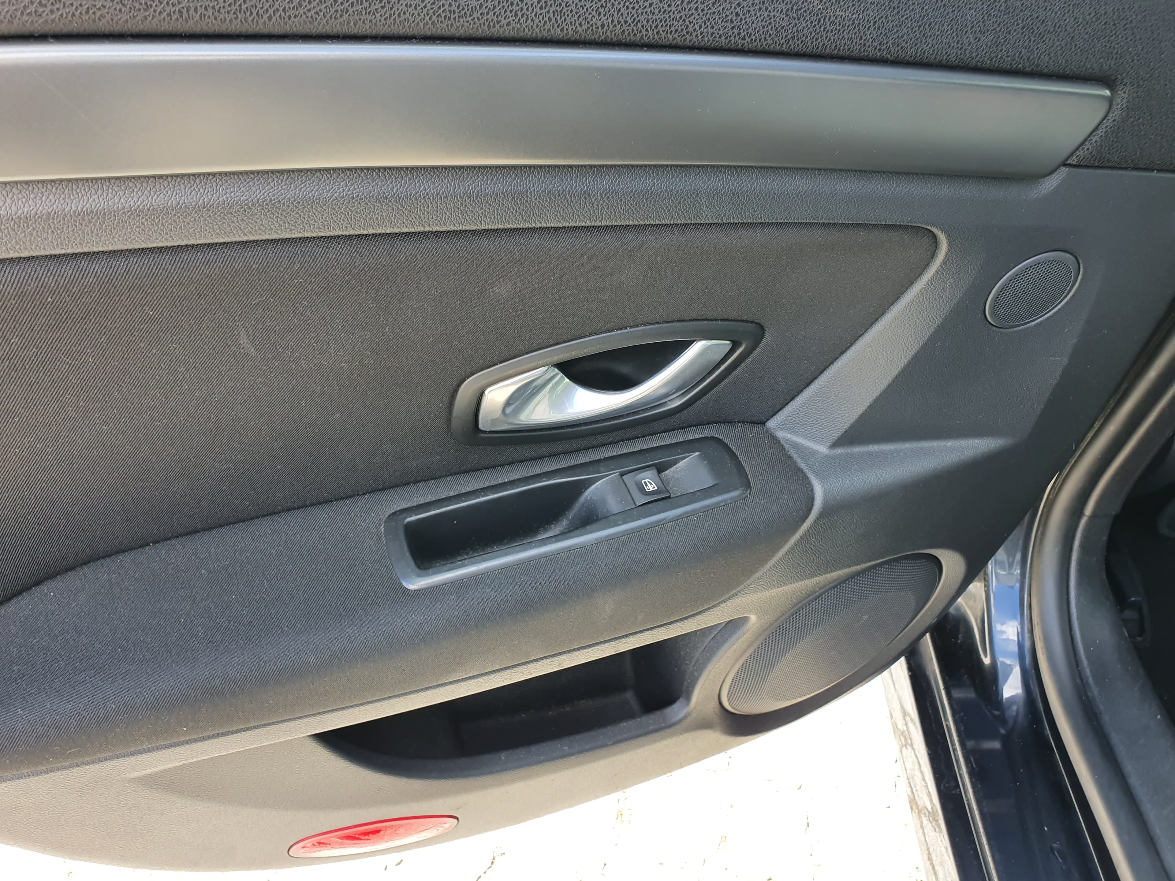 Renault Laguna · Ano 2008 — imagen 25