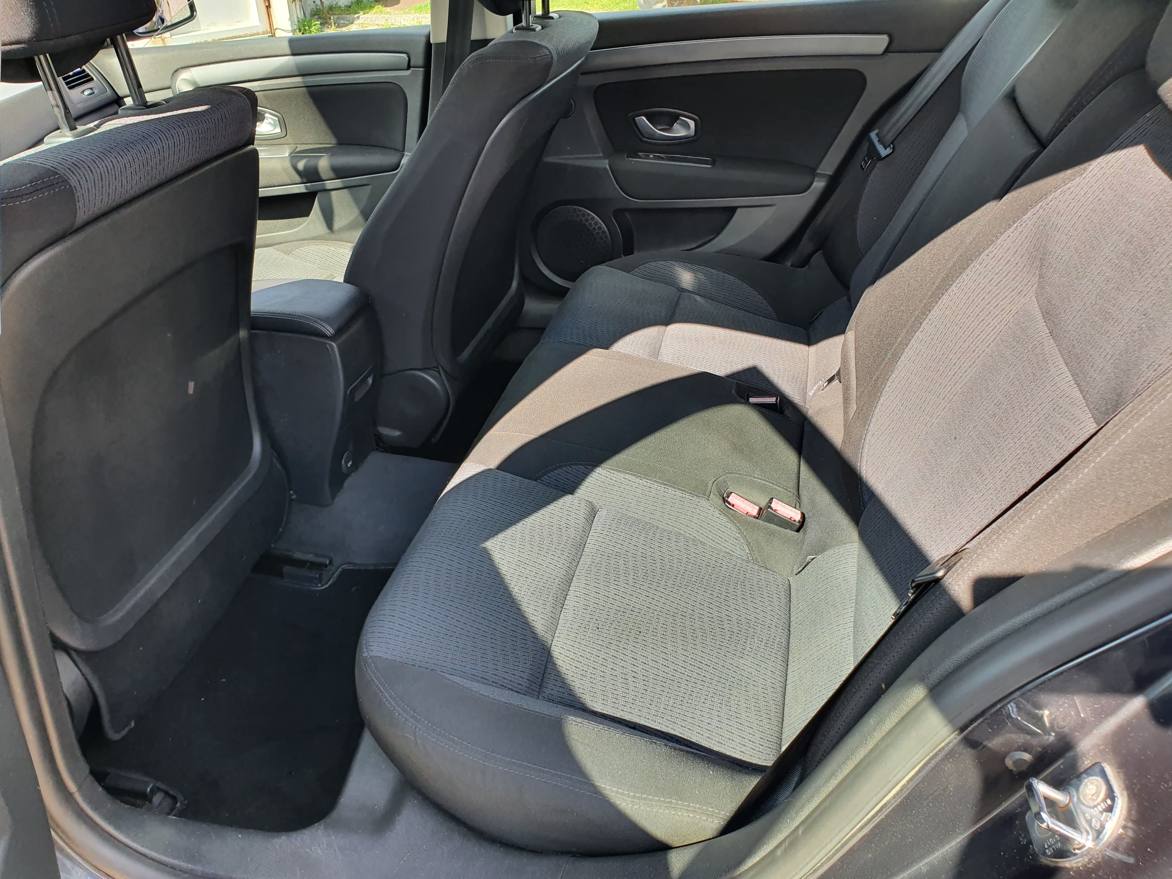 Renault Laguna · Ano 2008 — imagen 26