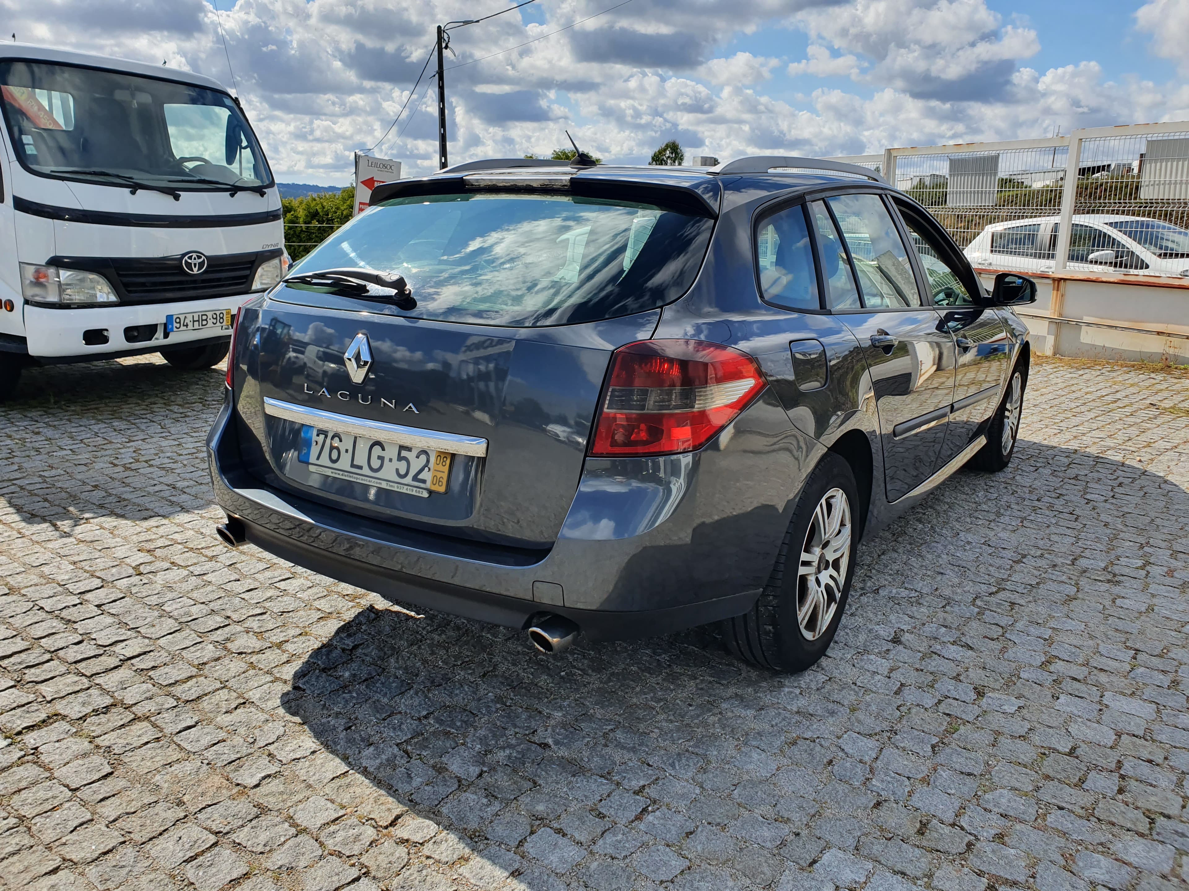 Renault Laguna · Ano 2008 — imagen 4