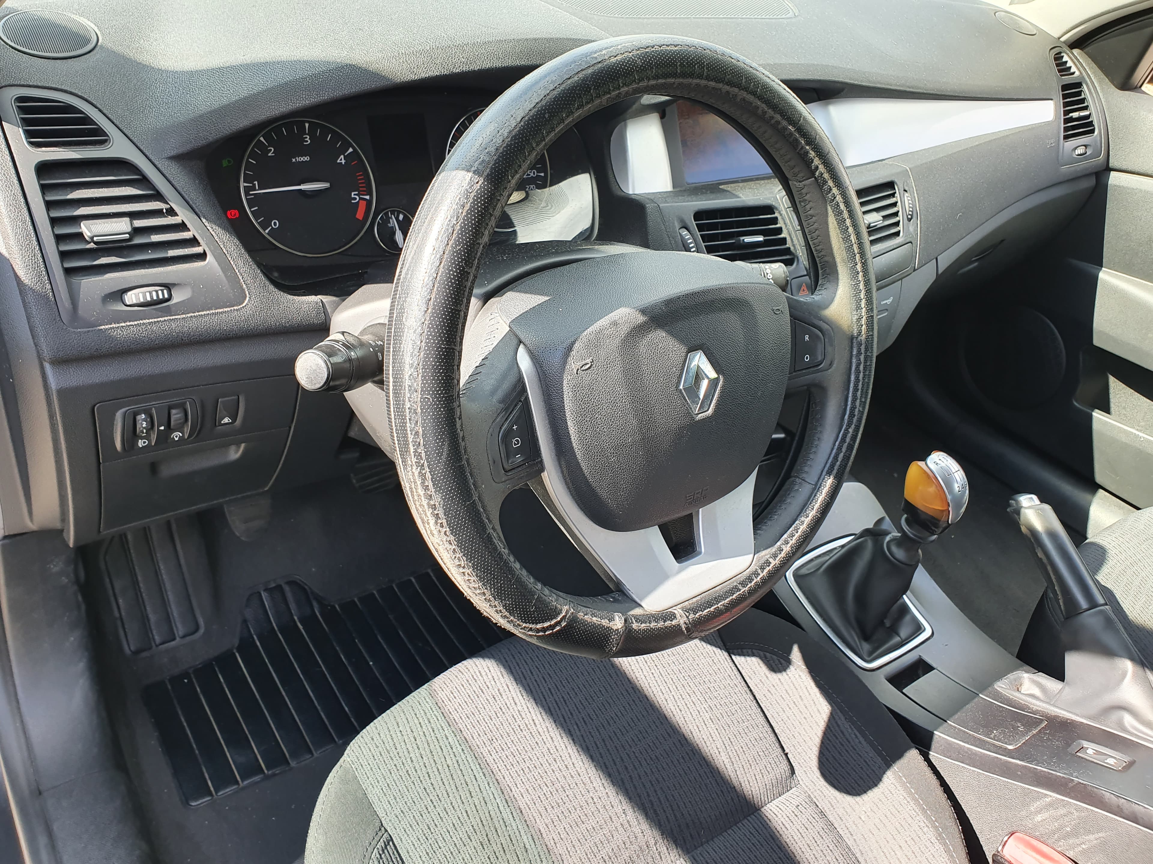Renault Laguna · Ano 2008 — imagen 35