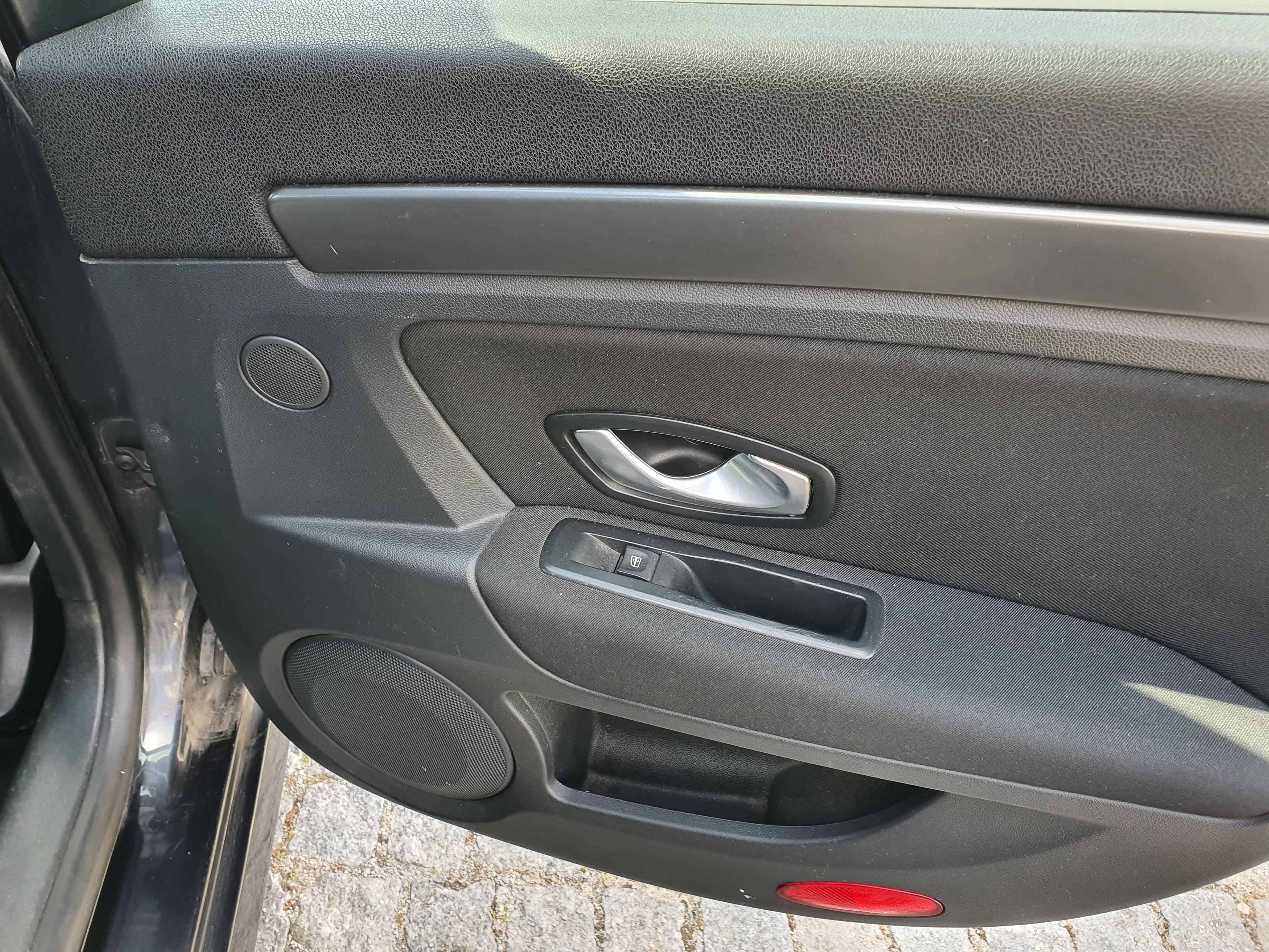 Renault Laguna · Ano 2008 — imagen 19