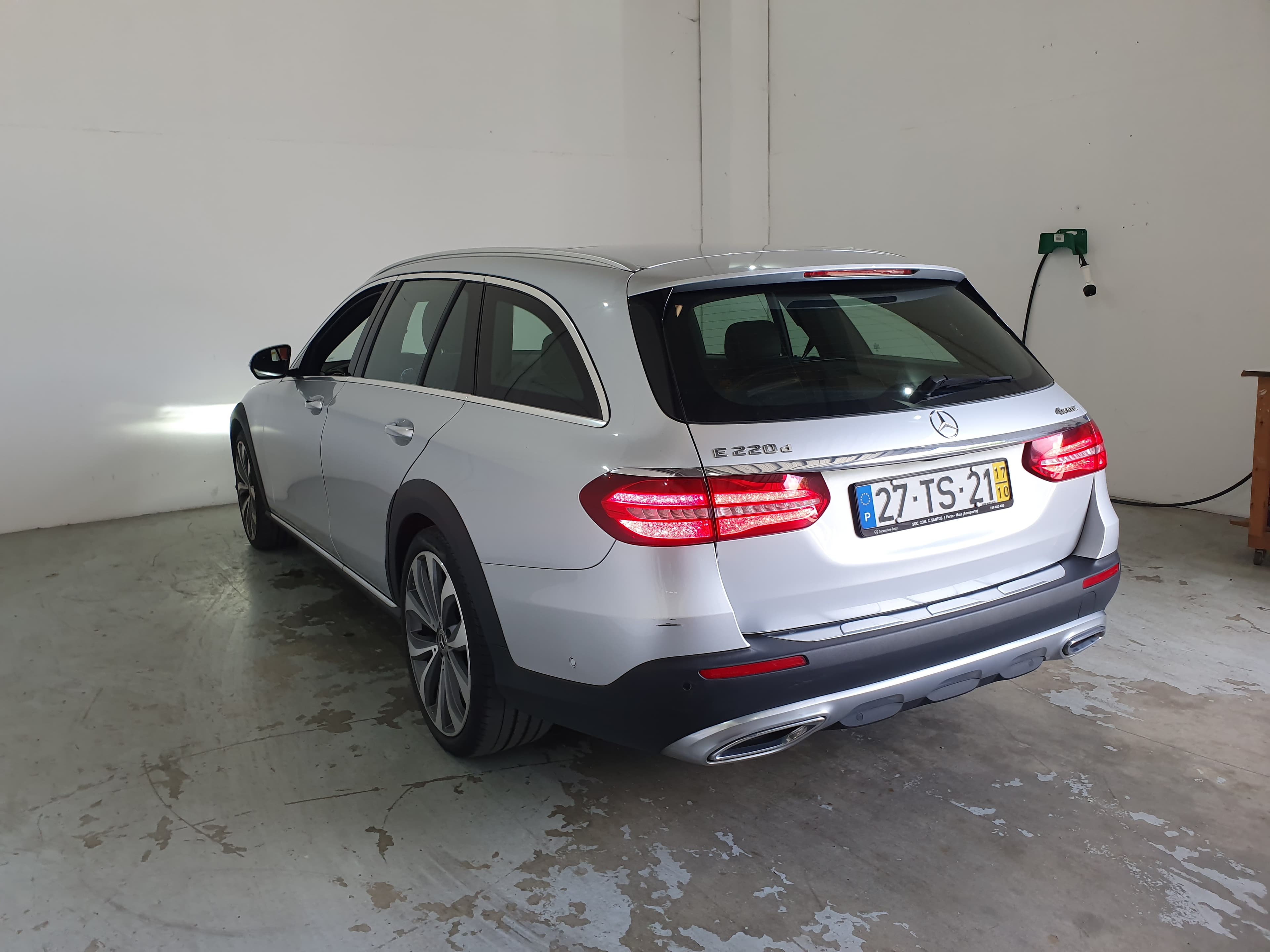 Mercedes-Benz E220D 4 Matic All Terrain Avantgarde · Ano 2017 — imagem 8
