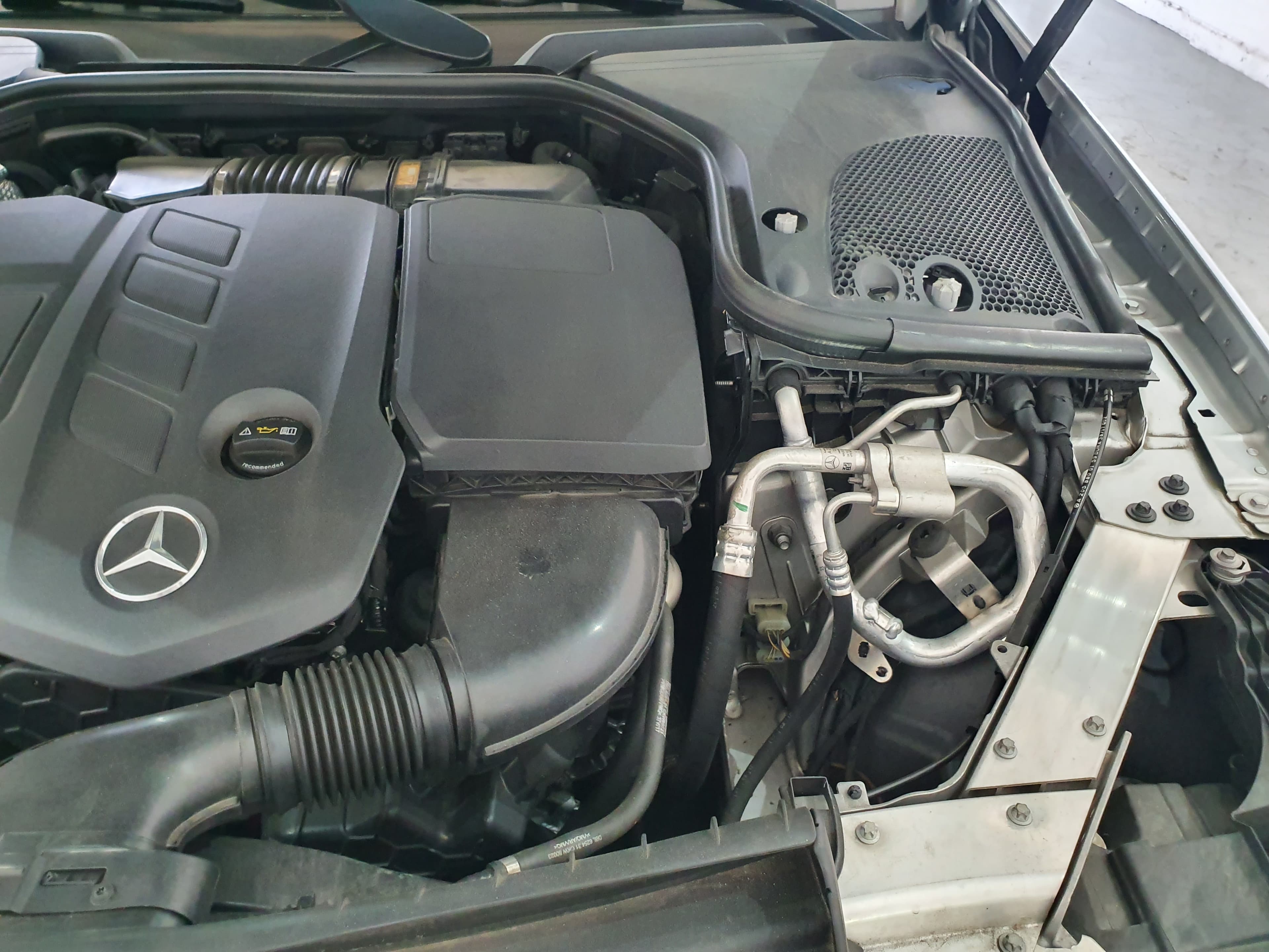Mercedes-Benz E220D 4 Matic All Terrain Avantgarde · Ano 2017 — imagem 13