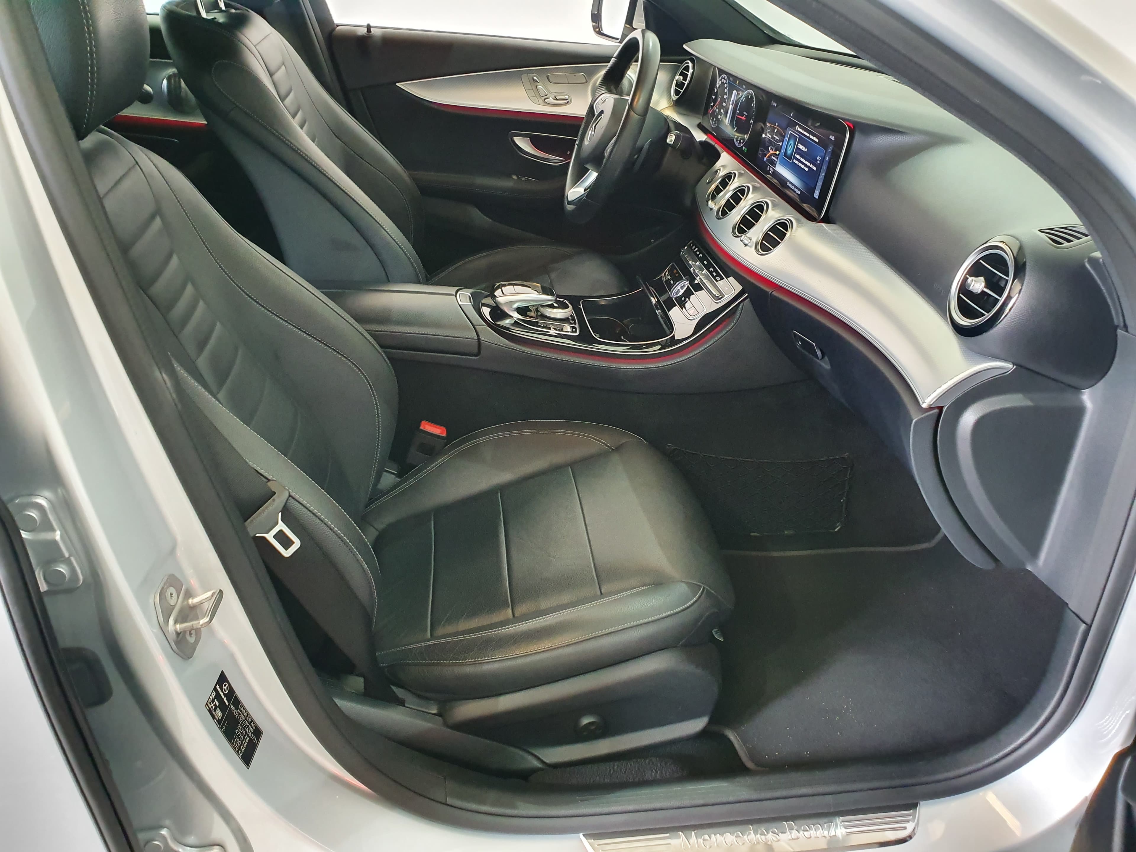 Mercedes-Benz E220D 4 Matic All Terrain Avantgarde · Ano 2017 — imagem 28