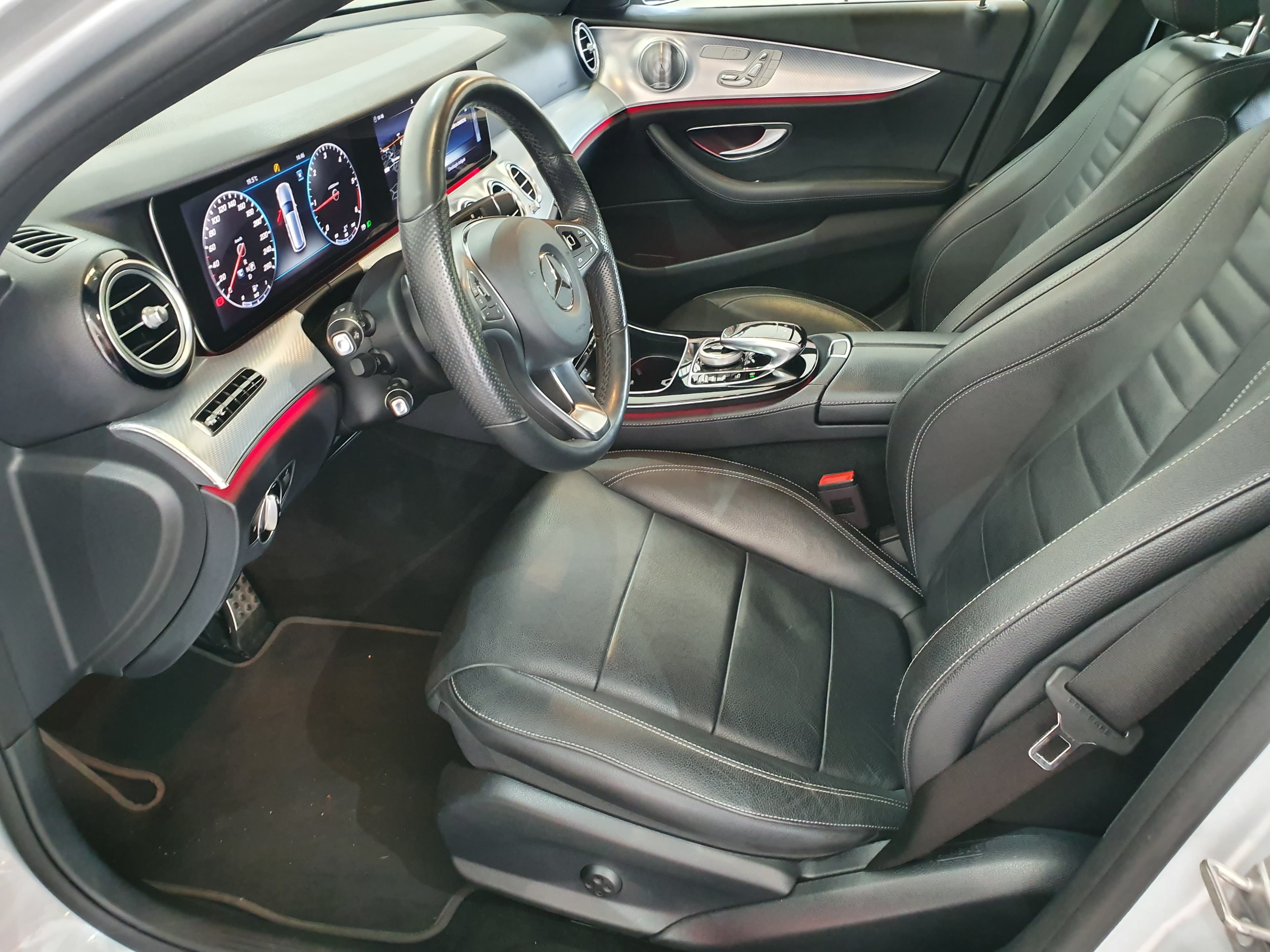Mercedes-Benz E220D 4 Matic All Terrain Avantgarde · Ano 2017 — imagem 22