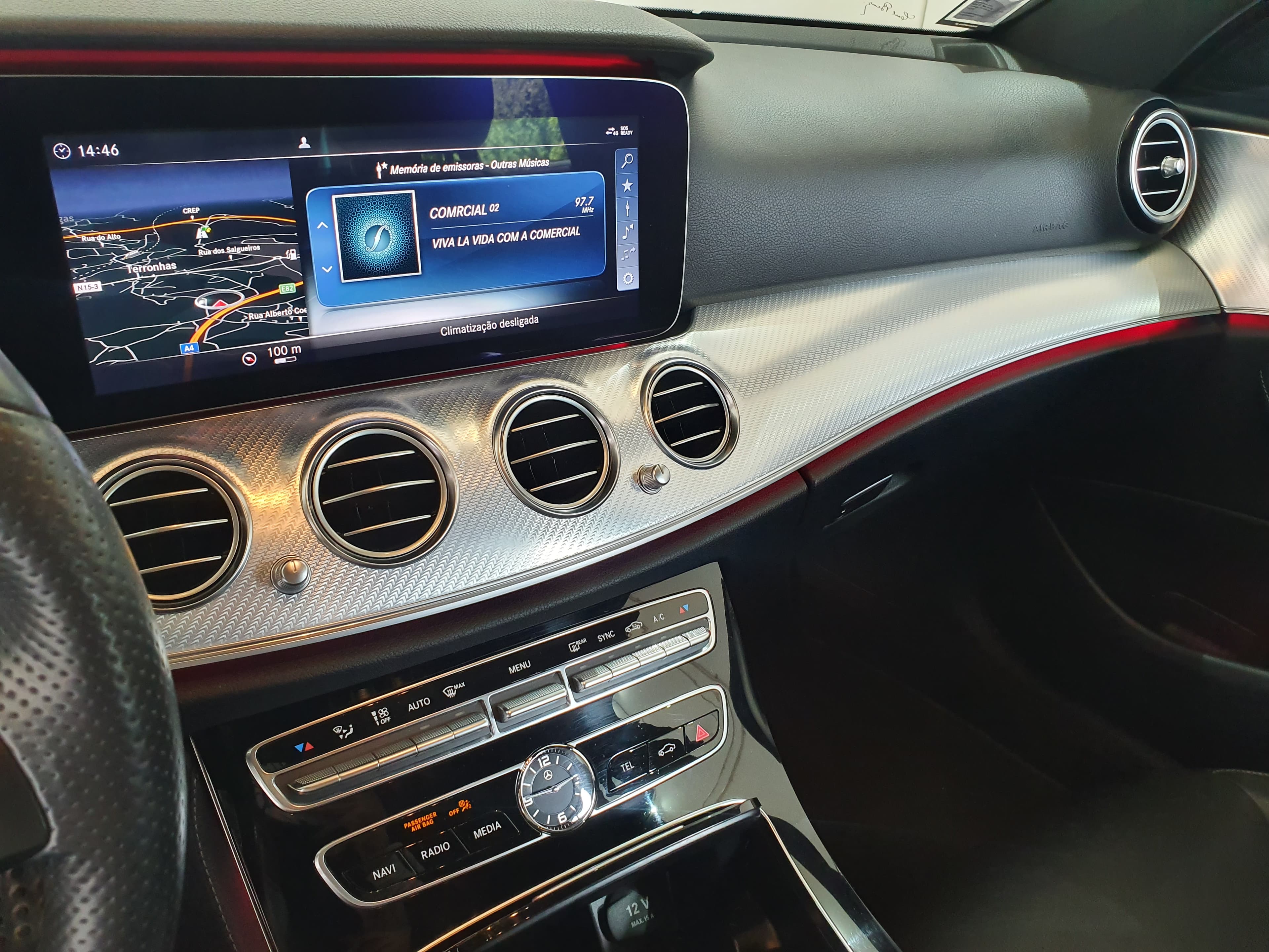 Mercedes-Benz E220D 4 Matic All Terrain Avantgarde · Ano 2017 — imagem 33
