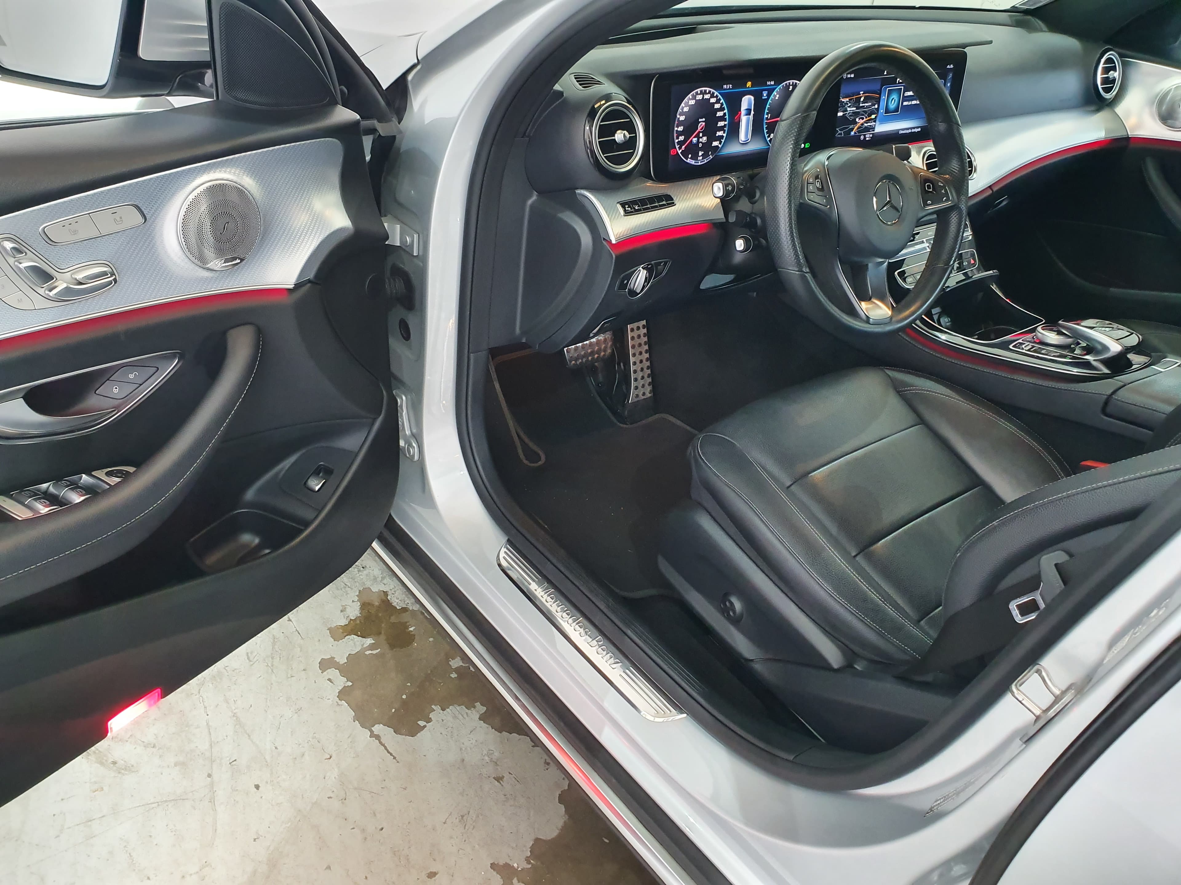 Mercedes-Benz E220D 4 Matic All Terrain Avantgarde · Ano 2017 — imagem 20