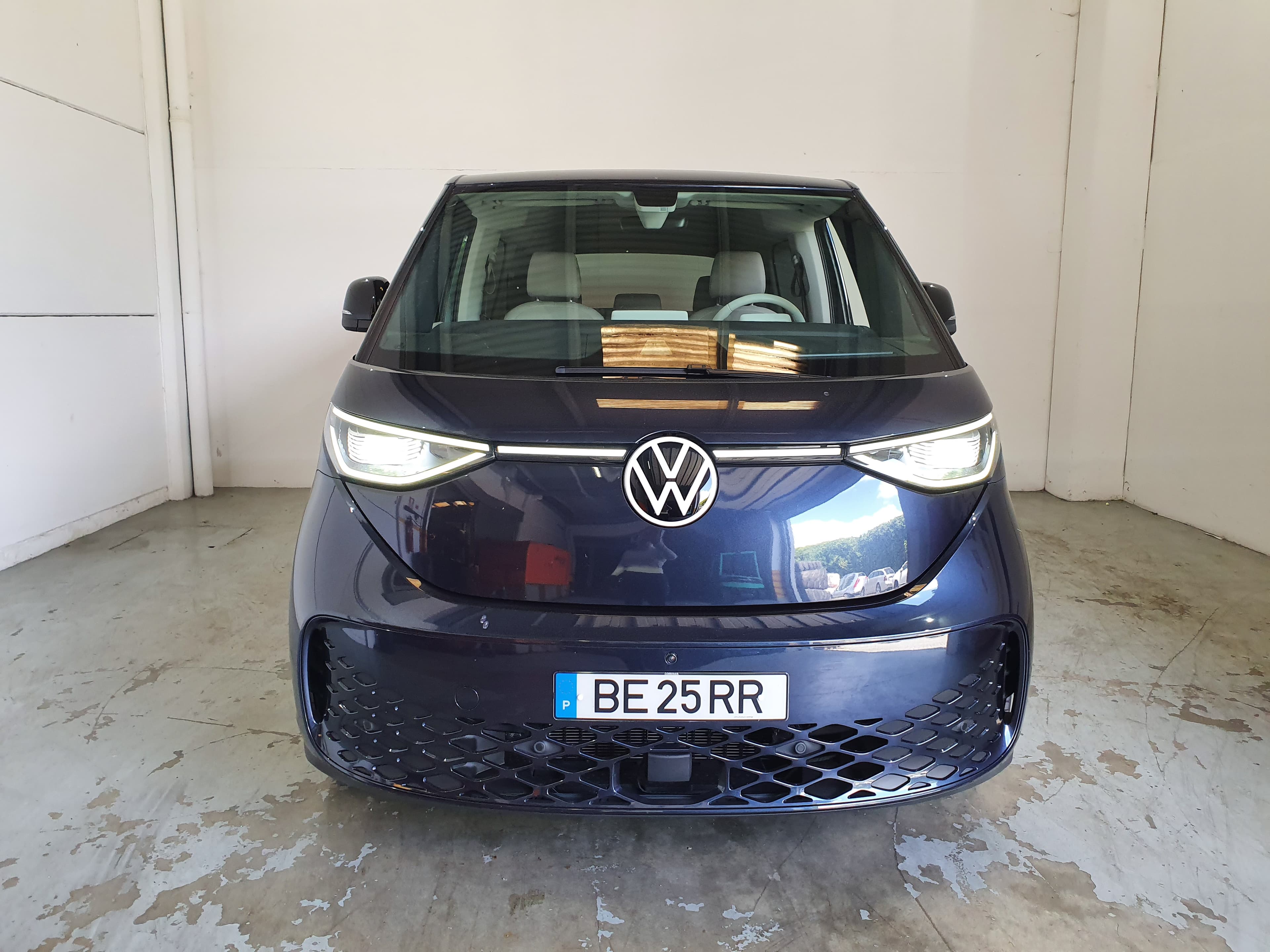 Volkswagen ID Buzz Totalmente Elétrica · Ano 2023 — imagem 2