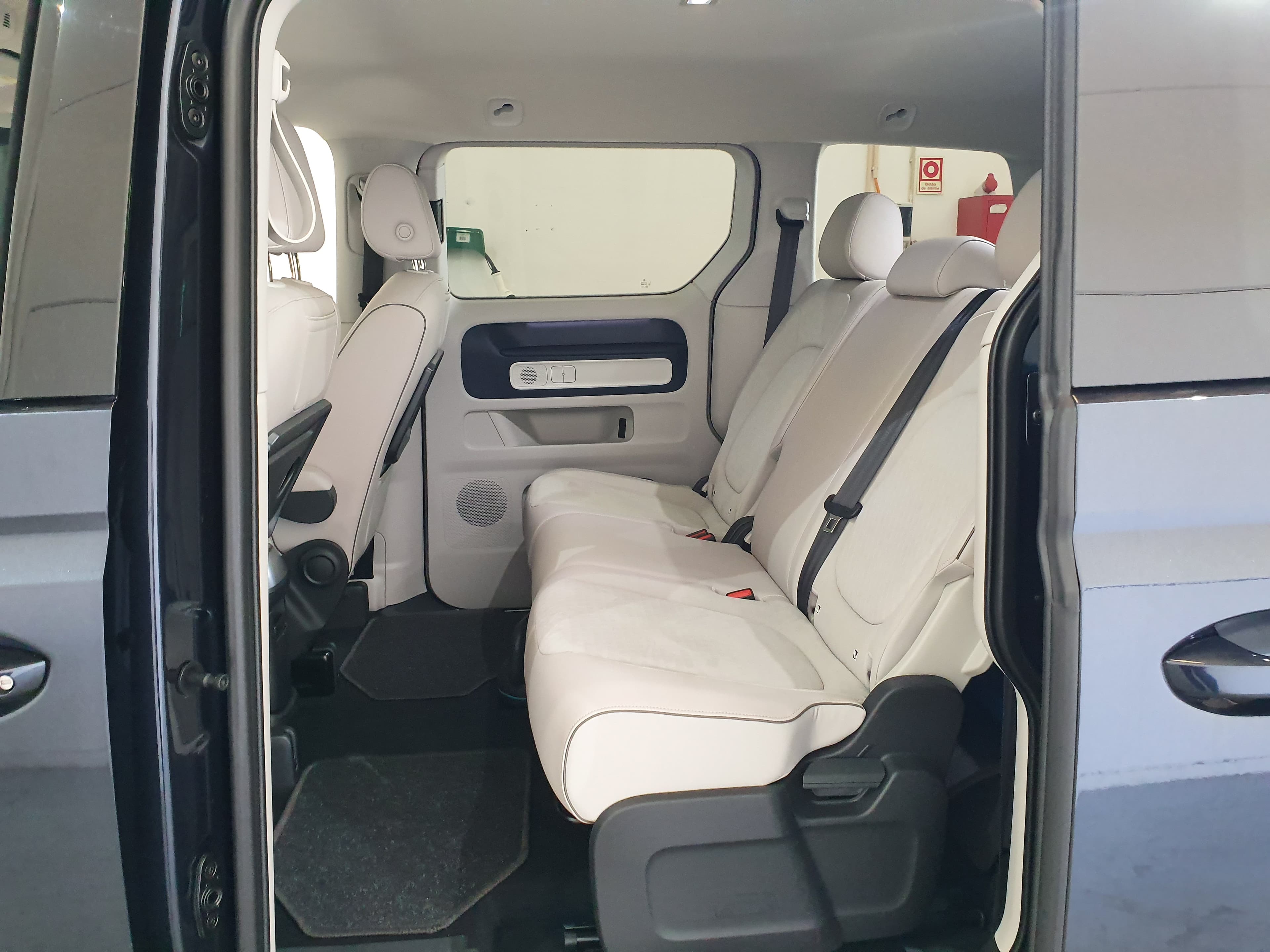 Volkswagen ID Buzz Totalmente Elétrica · Ano 2023 — imagem 30