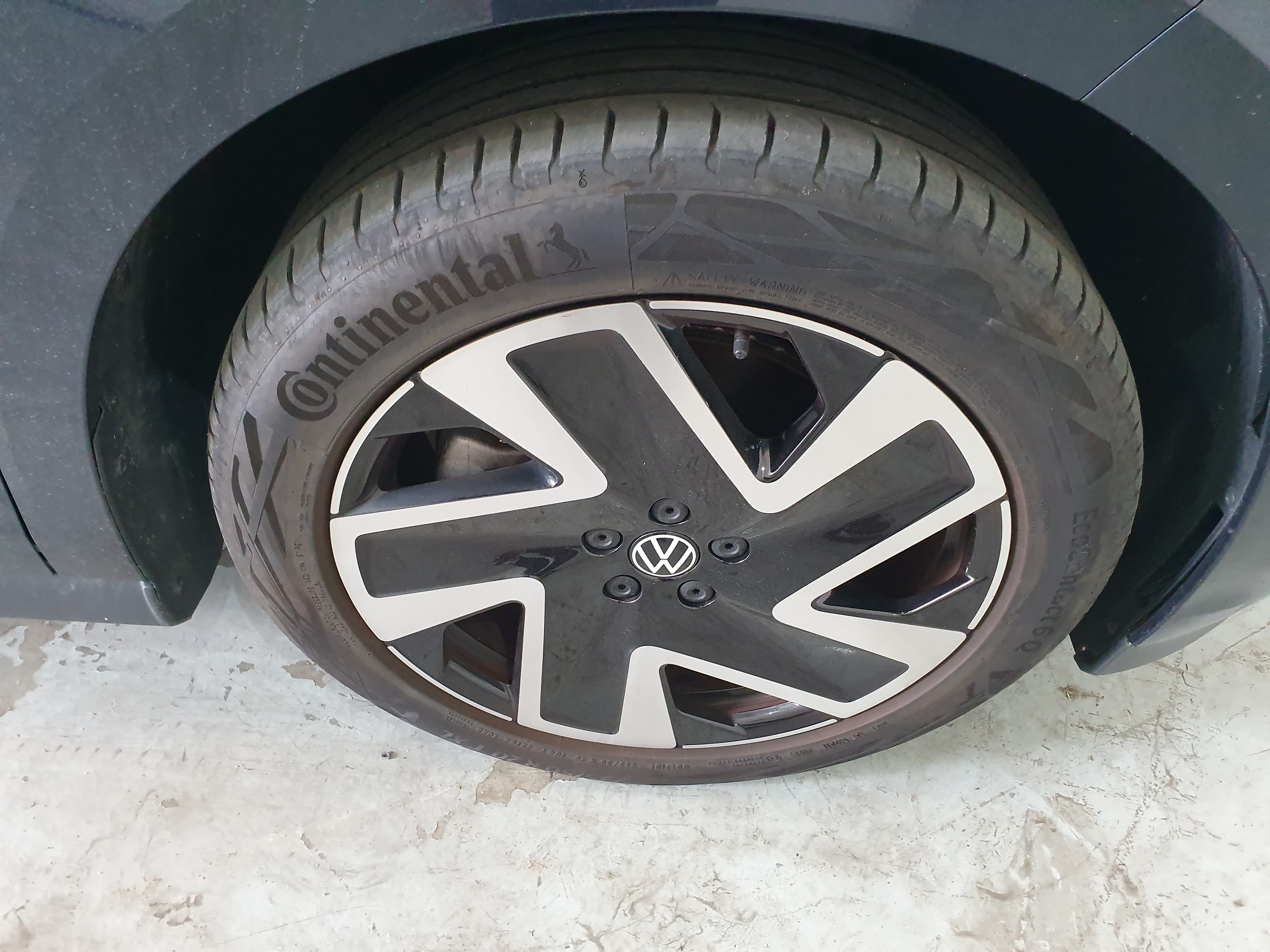 Volkswagen ID Buzz Totalmente Elétrica · Ano 2023 — imagem 18