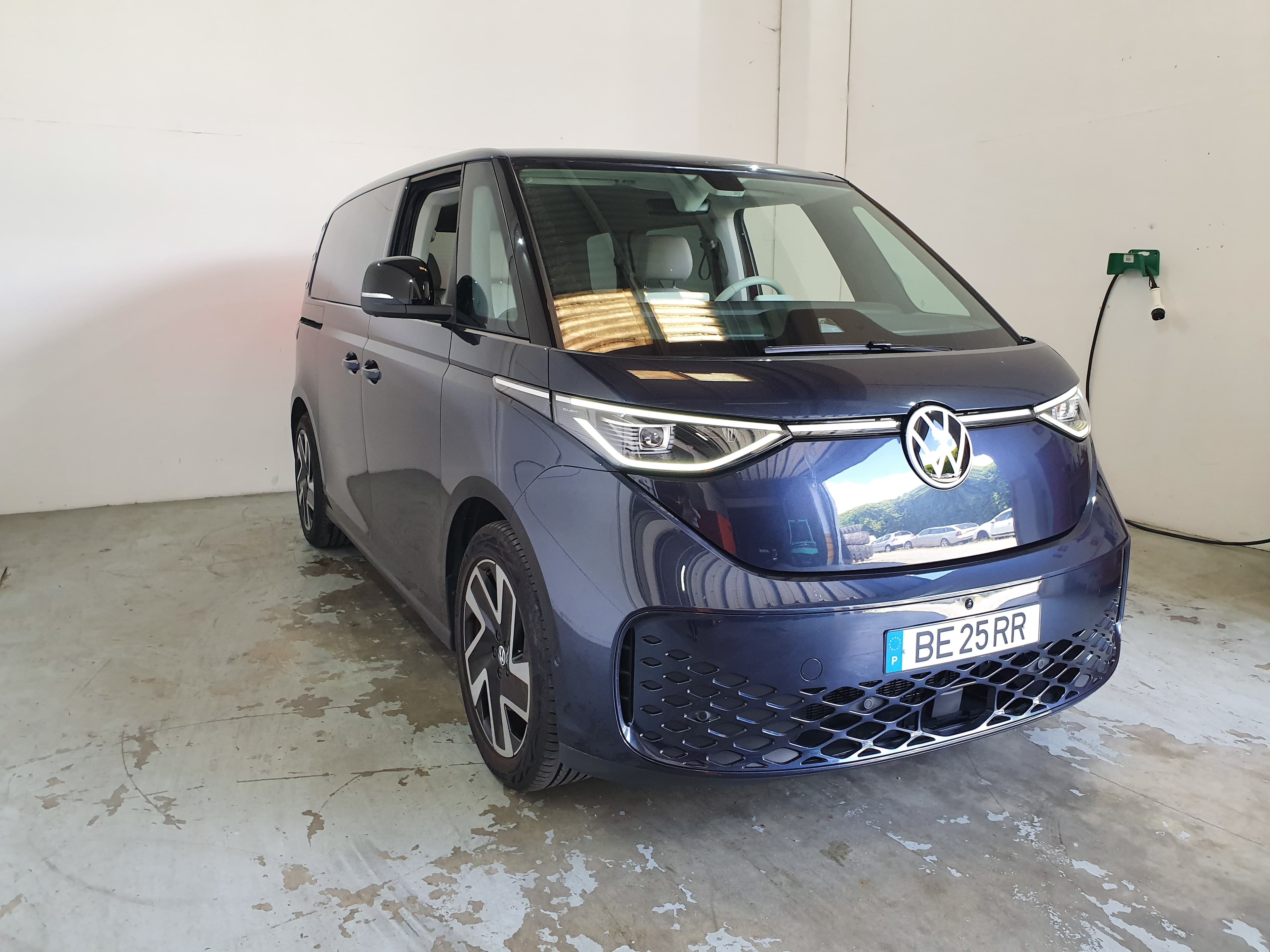 Volkswagen ID Buzz Totalmente Elétrica · Ano 2023 — imagem 3