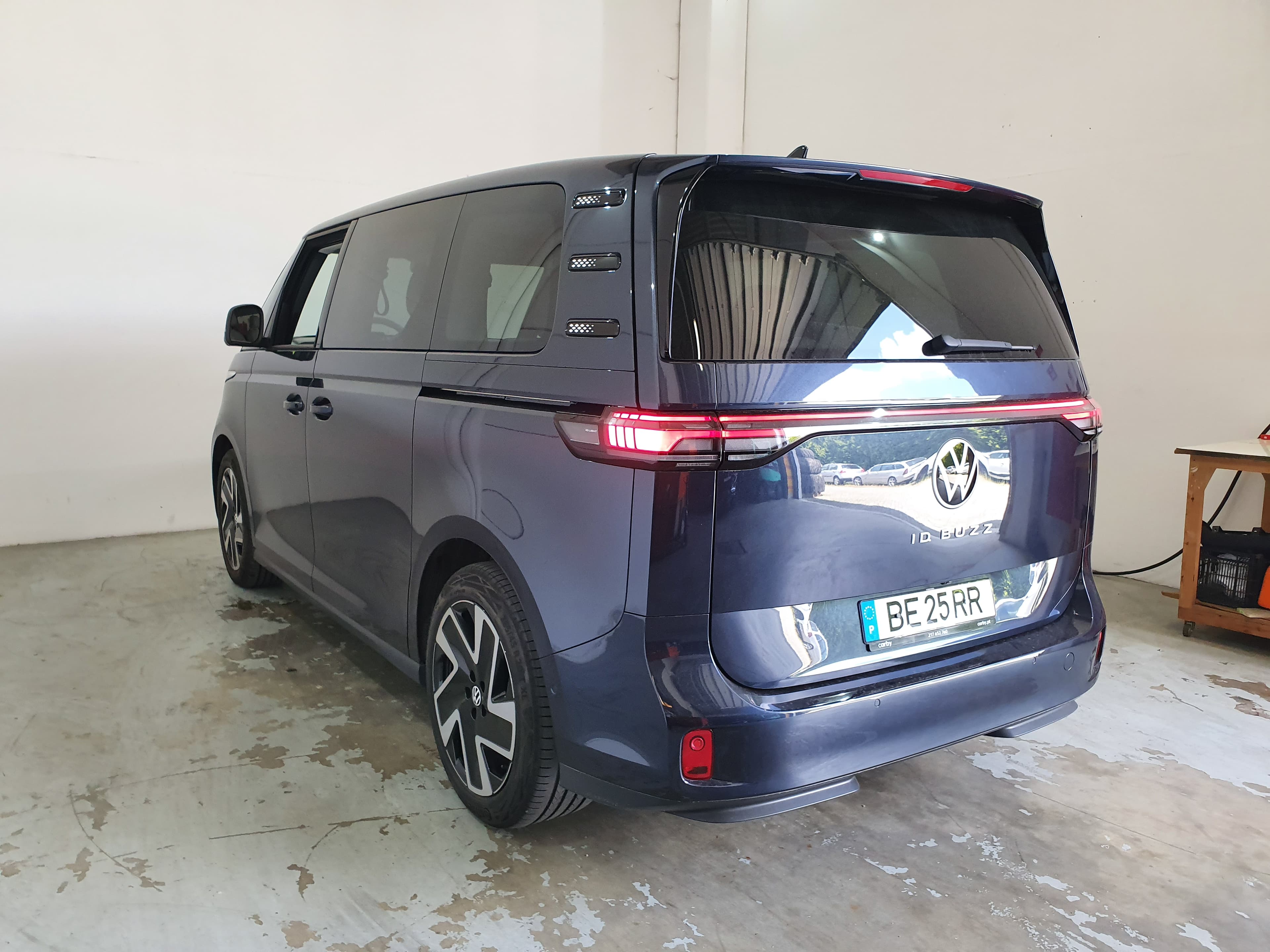 Volkswagen ID Buzz Totalmente Elétrica · Ano 2023 — imagem 7
