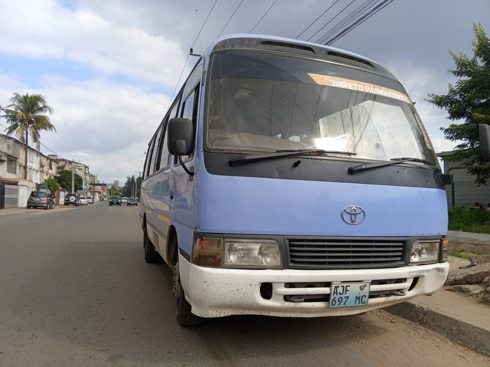 Toyota Coaster 3905 — imagen 1