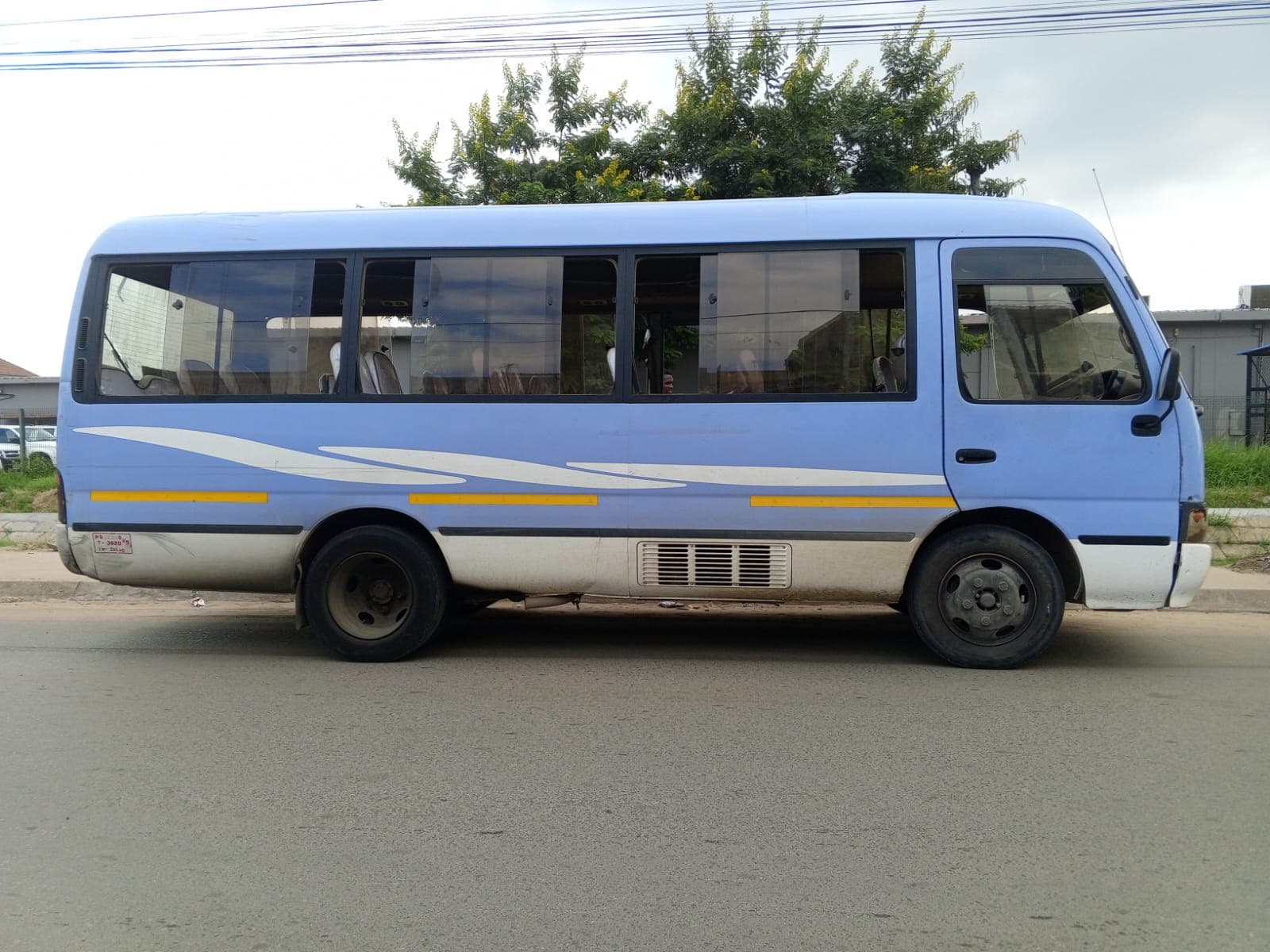Toyota Coaster 3905 — imagen 2