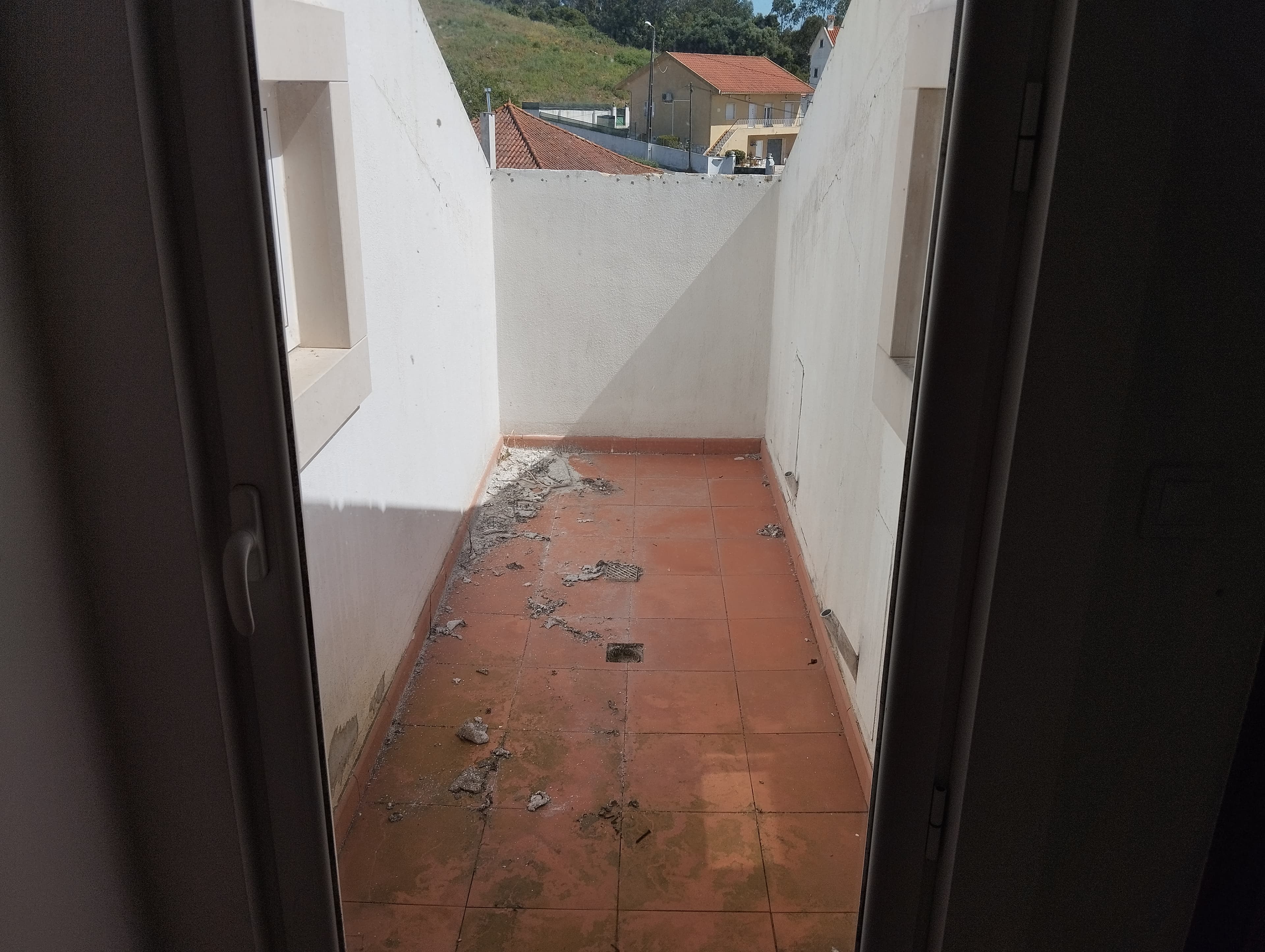 2 Moradias V4 + 2 Moradias V3 · Sintra — image 44