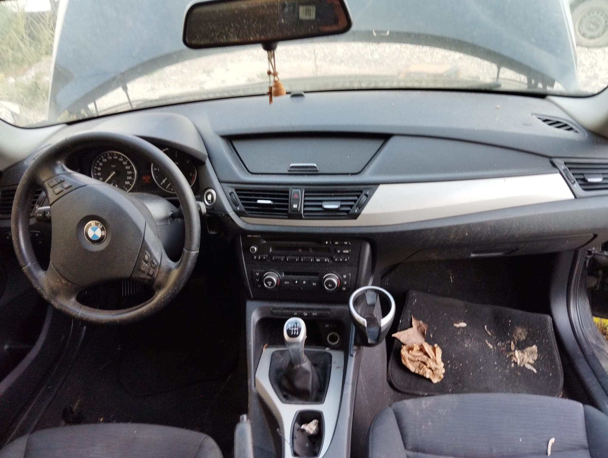 BMW X1 · Ano 2011 — imagen 19