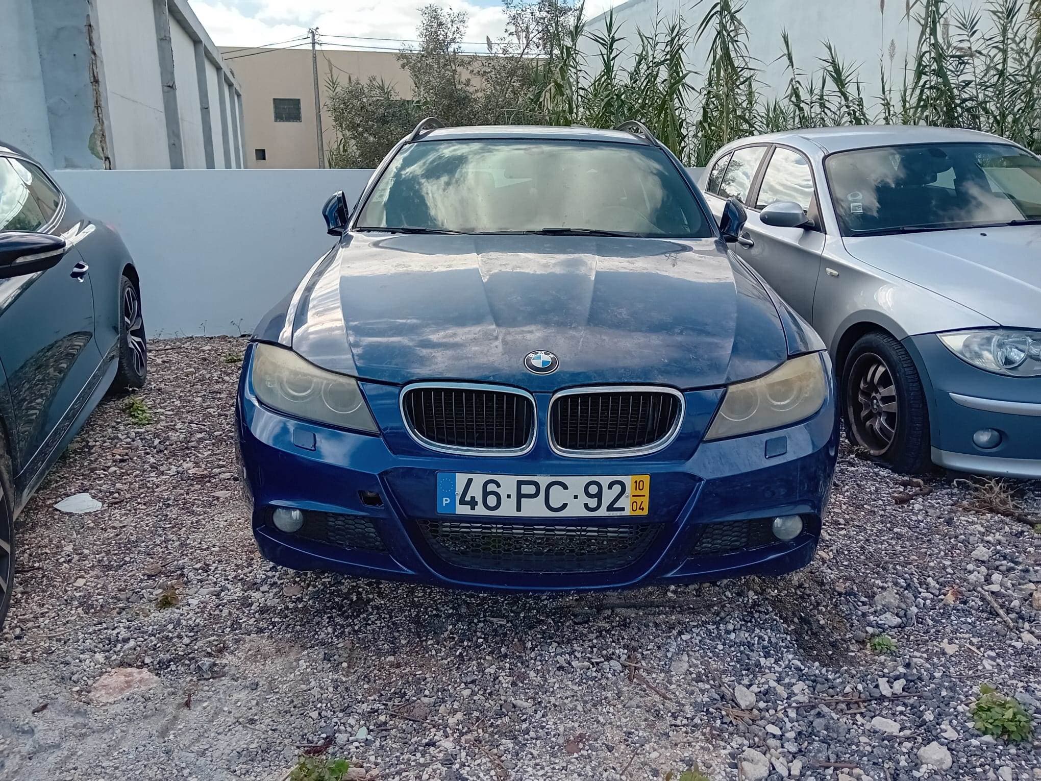 BMW 318D · Ano 2010 — imagem 2