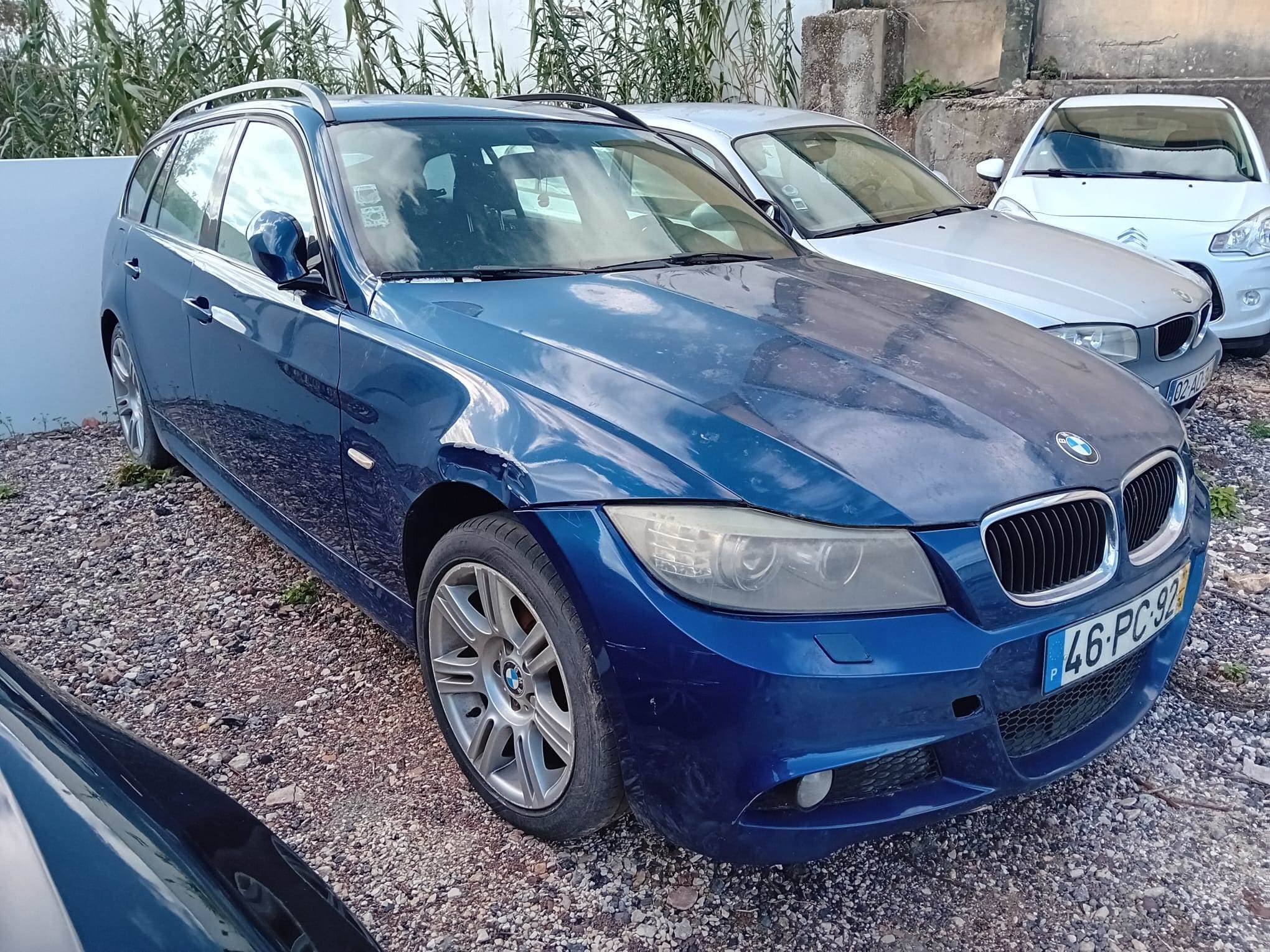 BMW 318D · Ano 2010 — imagem 3