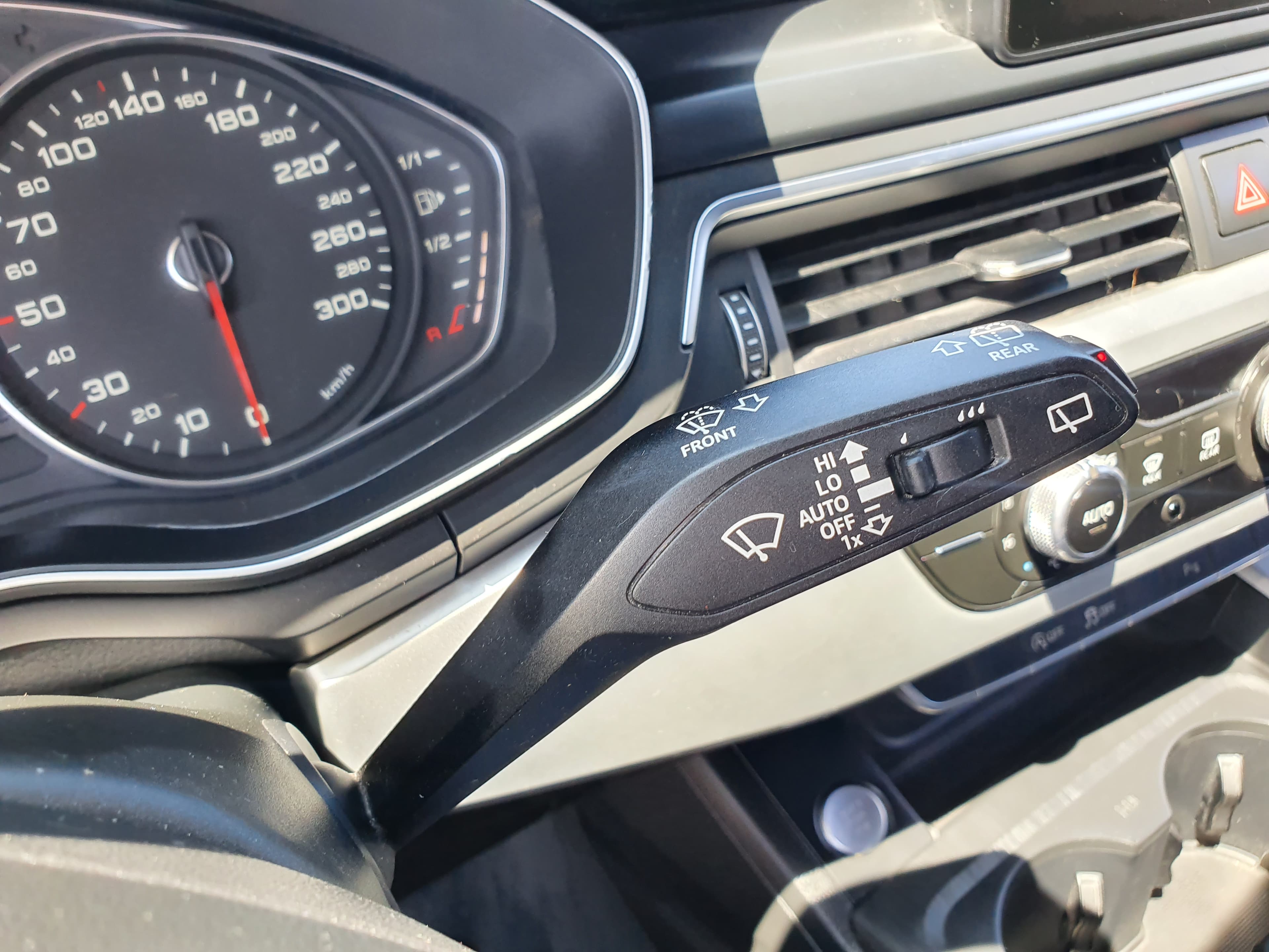 Audi A4 · Ano 2017 — imagem 42