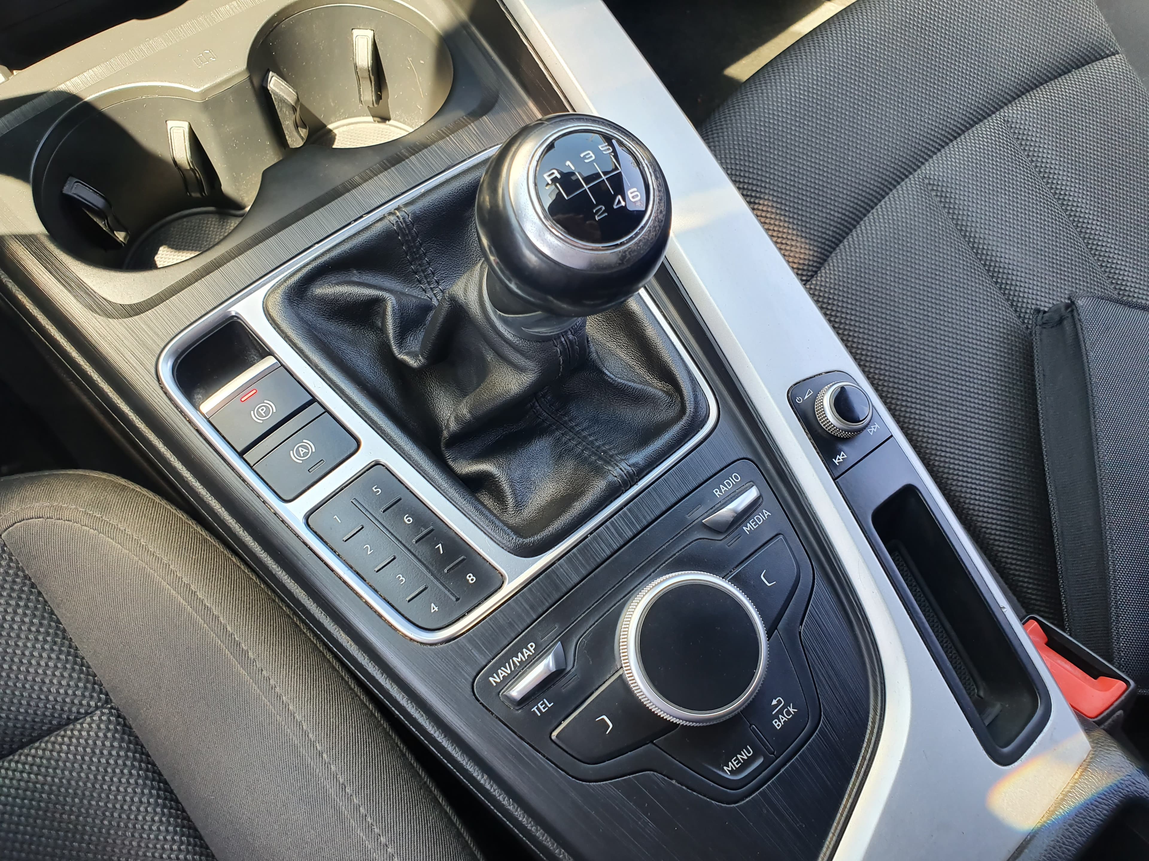Audi A4 · Ano 2017 — imagem 36
