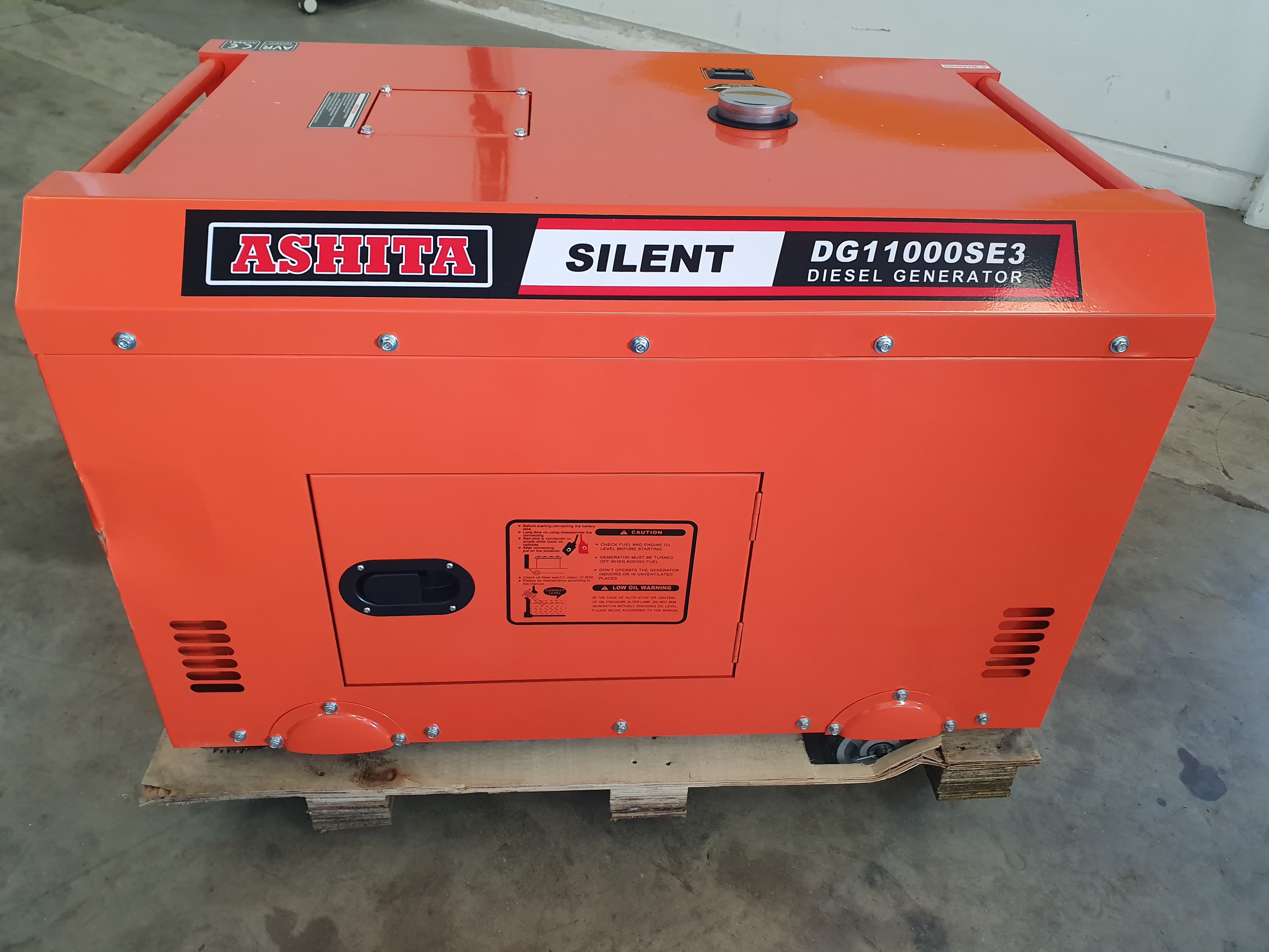 Gerador Ashita DG11000SE3 · Ano 2023 — imagen 4