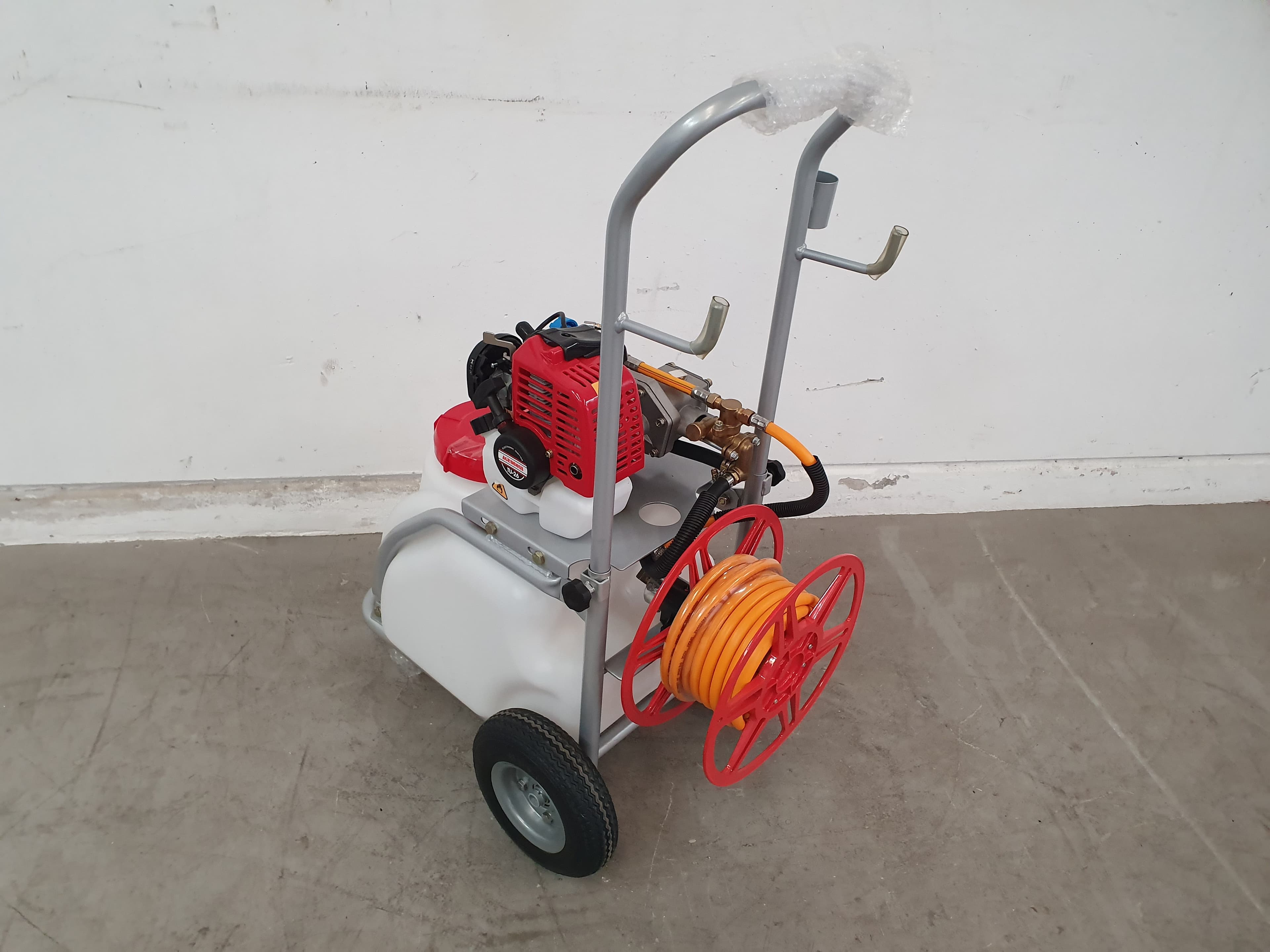 CARRINHO PULVERIZADOR AGROBOSS — imagen 4