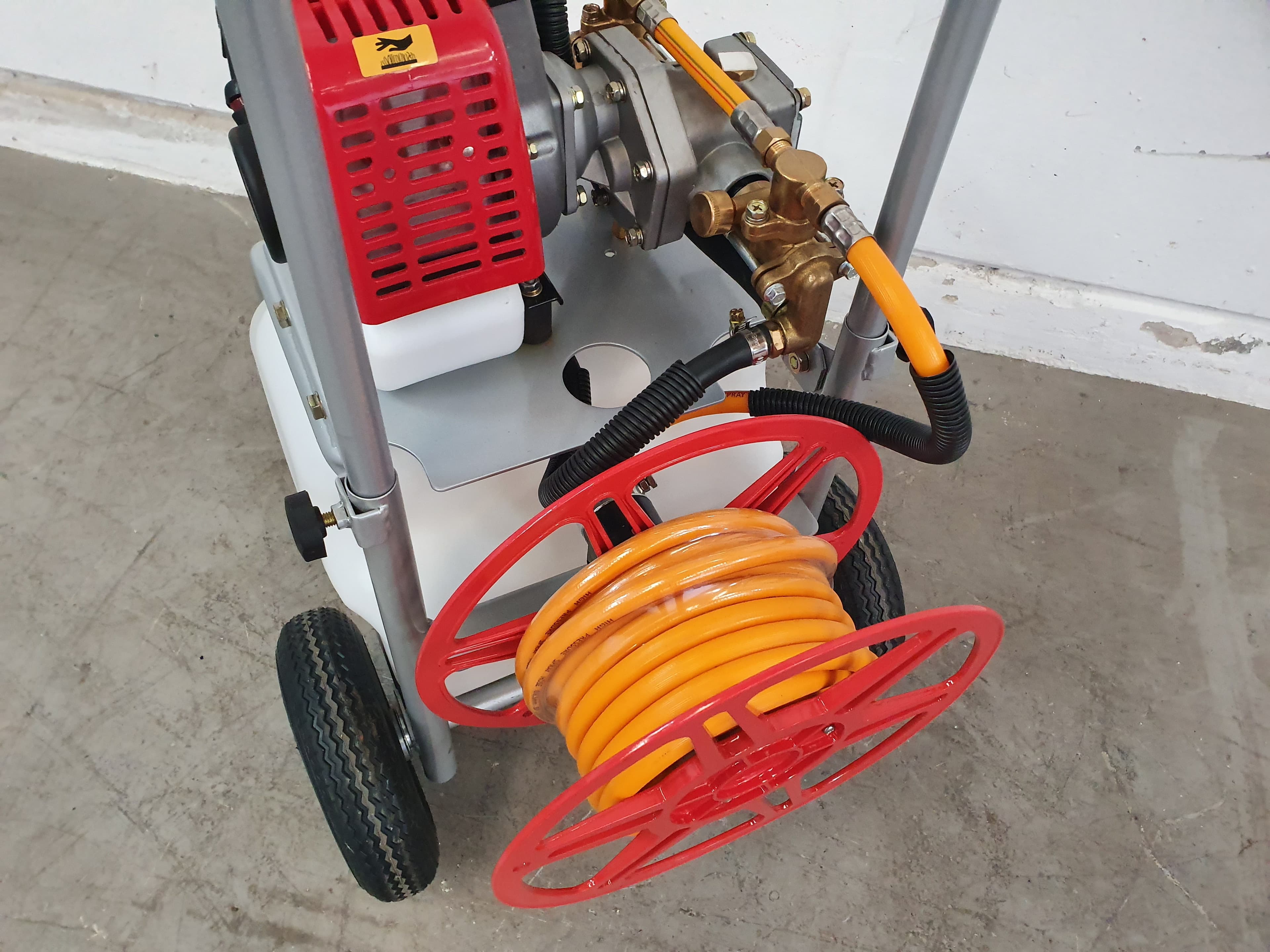 CARRINHO PULVERIZADOR AGROBOSS — imagen 5