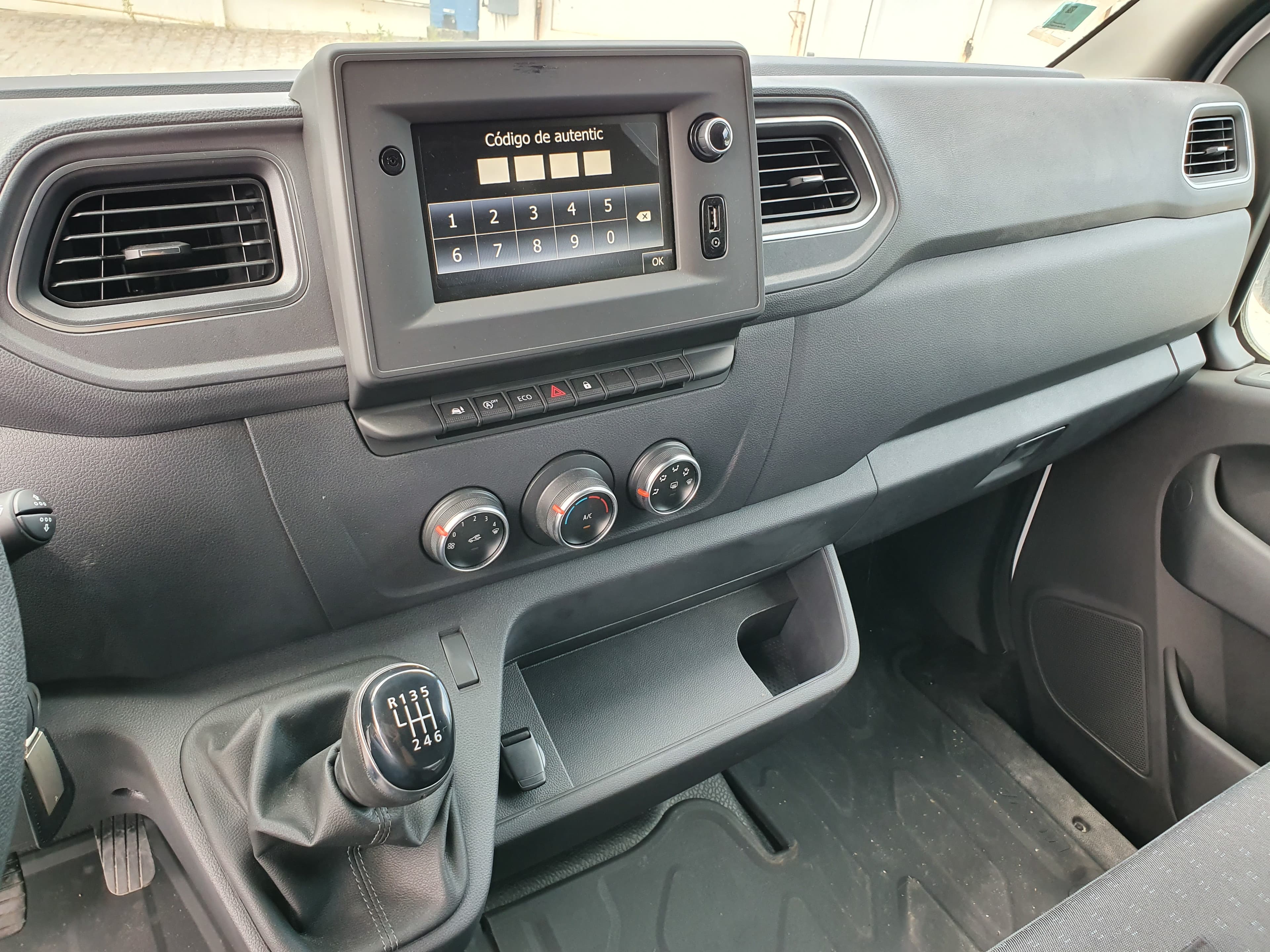 Opel Movano · Ano 2019 — imagem 23