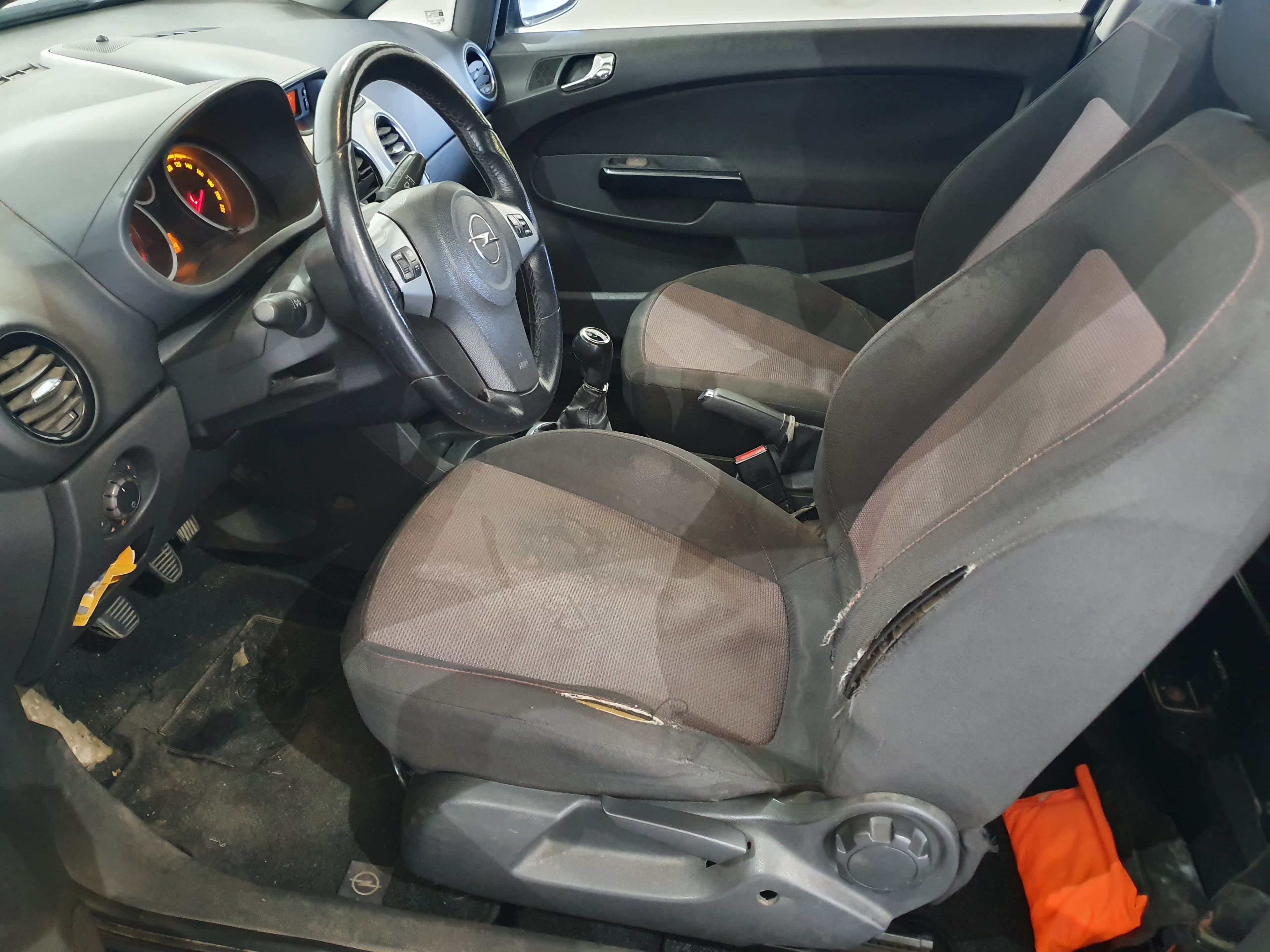 Opel Corsa · Ano 2007 — imagen 30