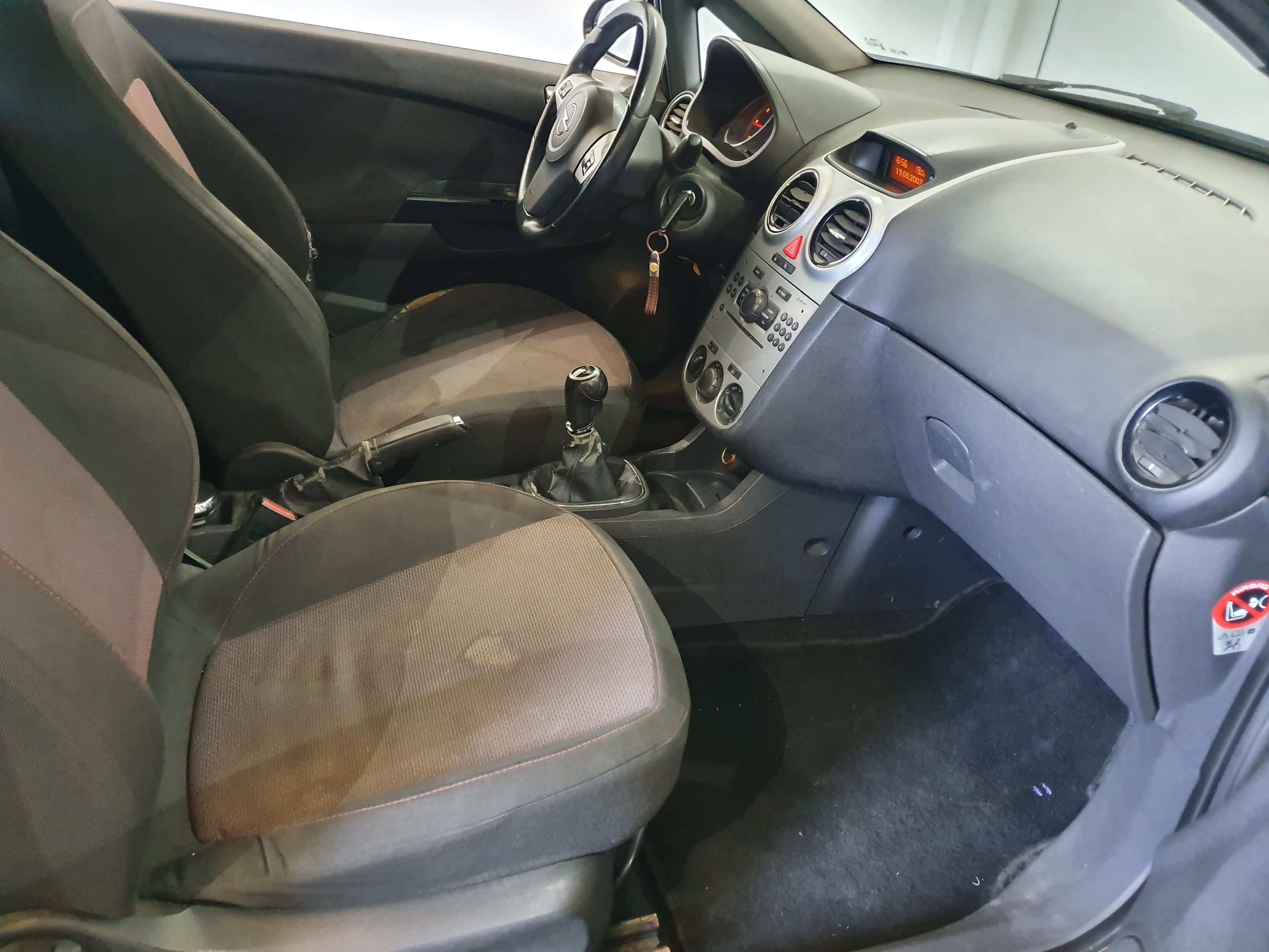 Opel Corsa · Ano 2007 — imagen 27
