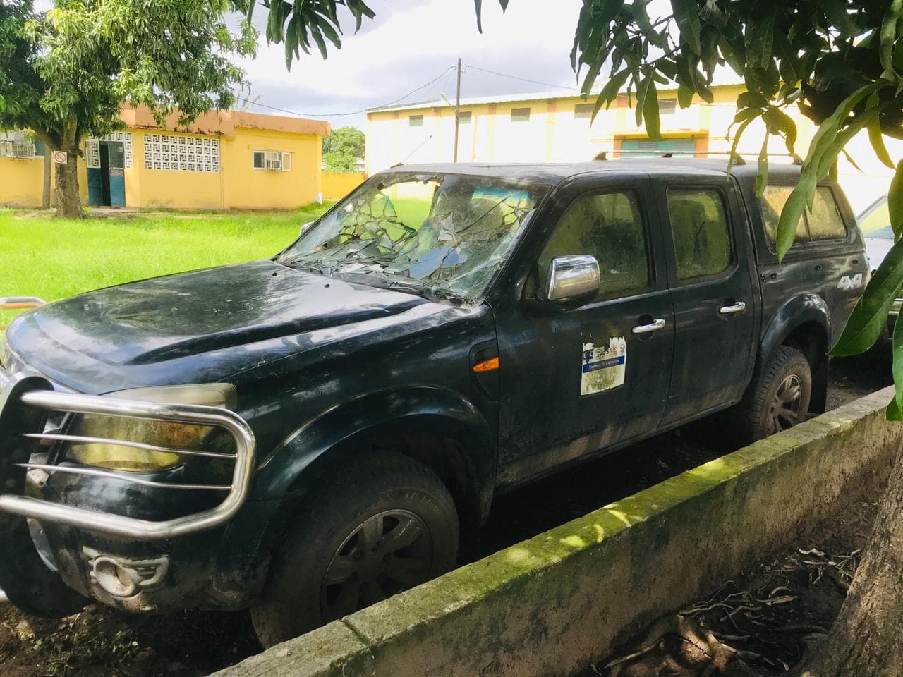 Ford Ranger · Ano 2010 — imagem 3