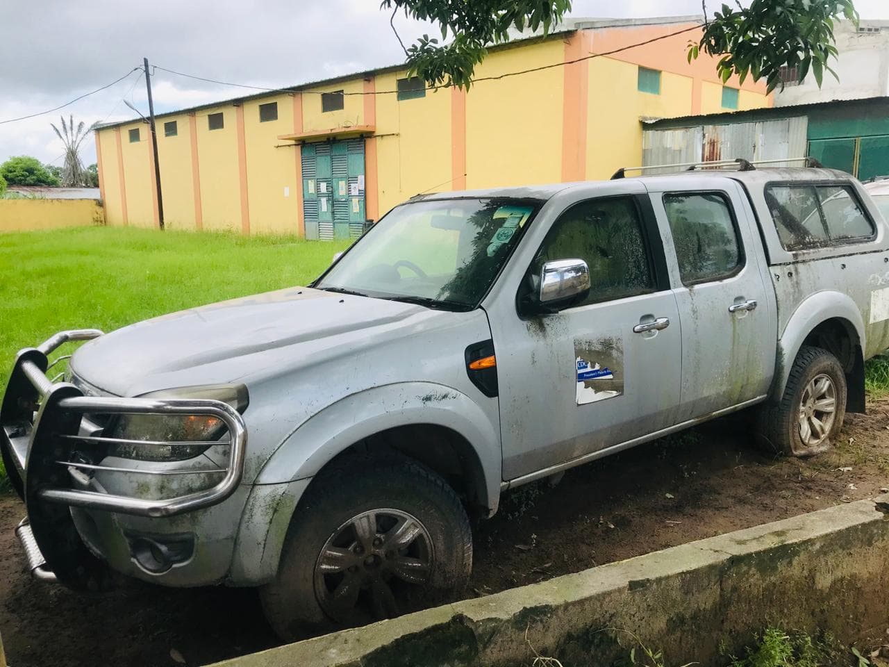 Ford Ranger · Ano 2010 — imagen 2