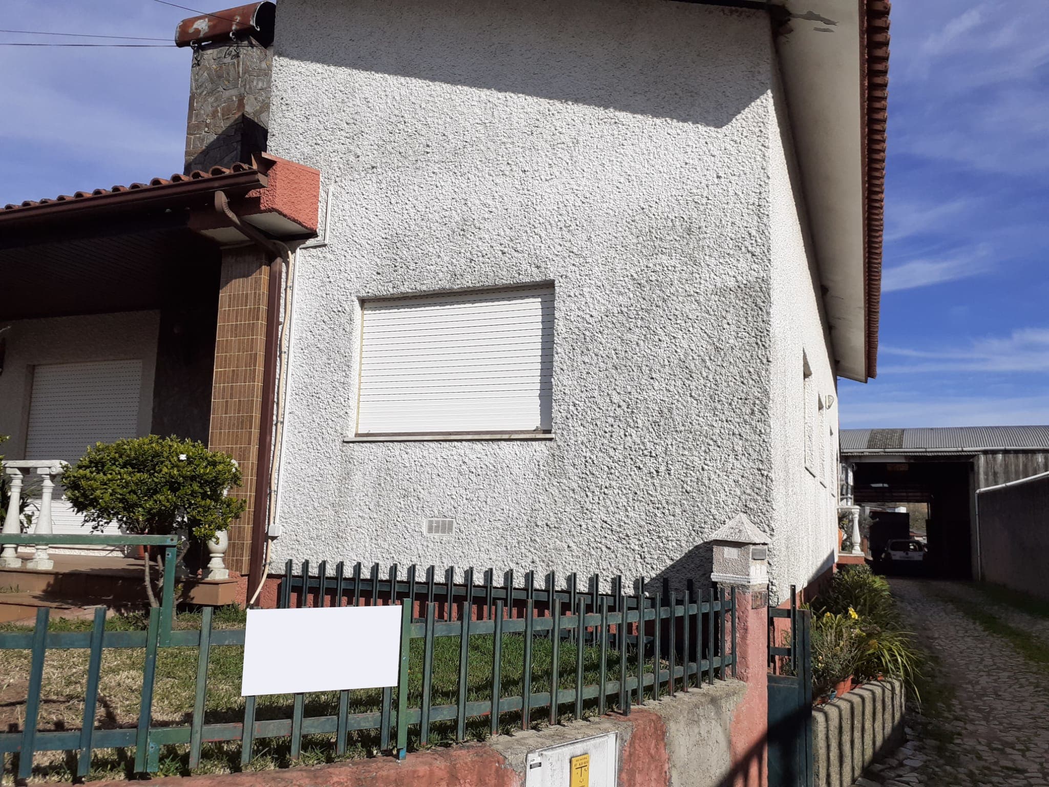 Armazém + Moradia · Albergaria-a-Velha, Aveiro — image 11