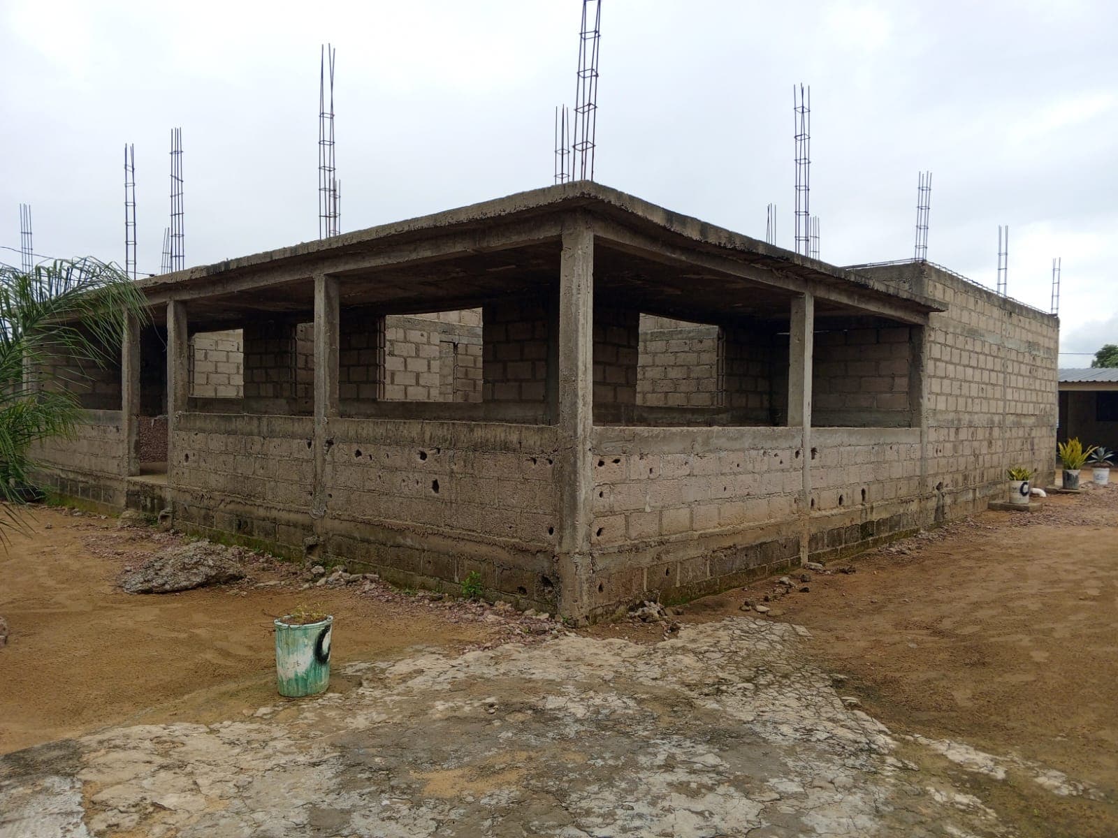 Moradia inacabada T3 — imagen 2