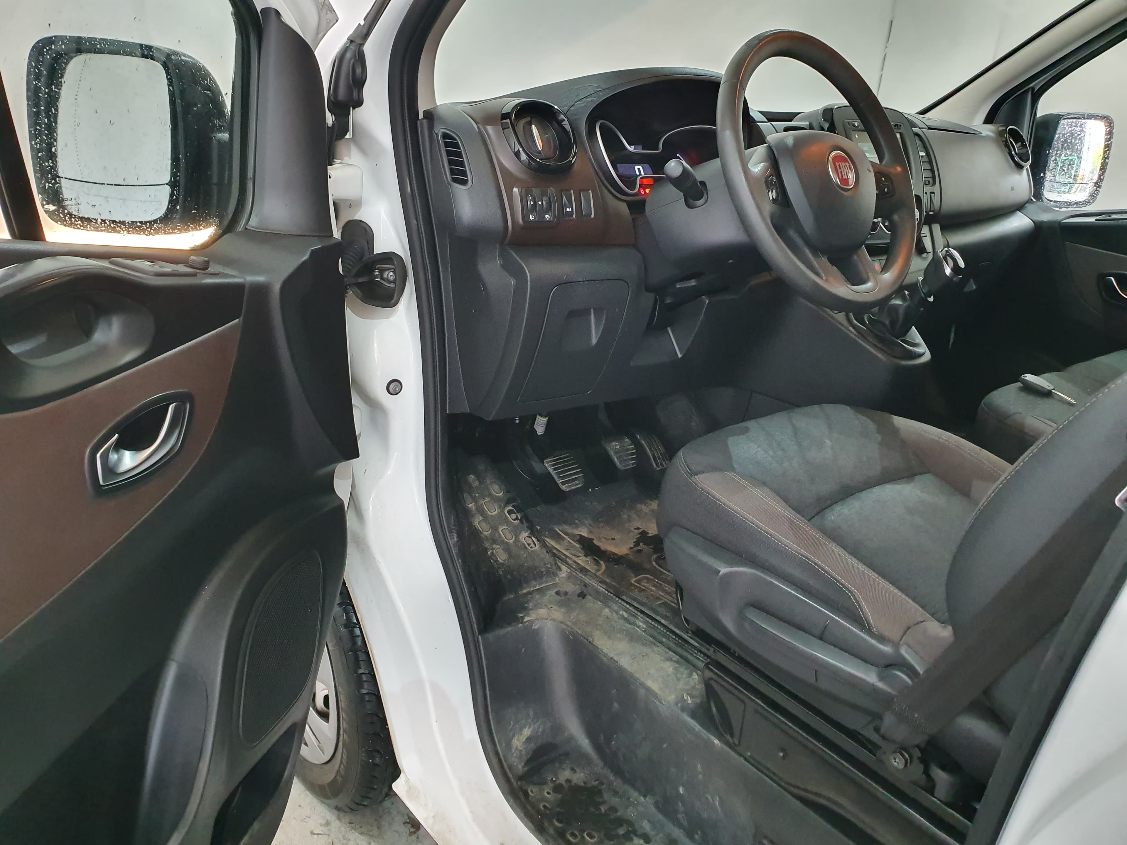 Fiat Talento 2.0 · Ano 2020 — imagem 23